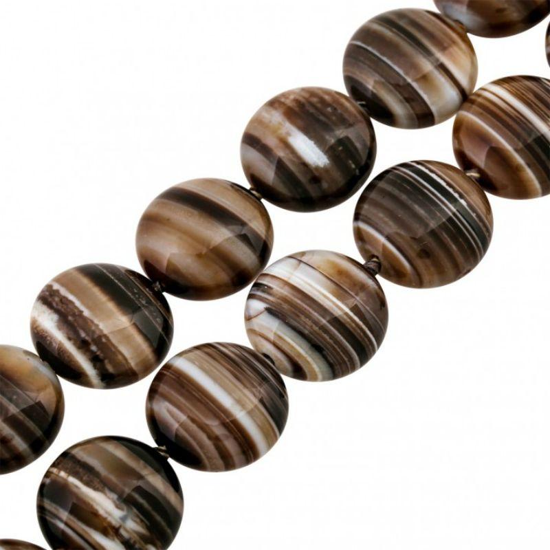 Antique Necklace, 2 Rows with Layered Agate In Good Condition For Sale In Stuttgart, BW