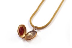 Antique necklace cameo pendant in 18k gold, victorian agate cameo locket pendant