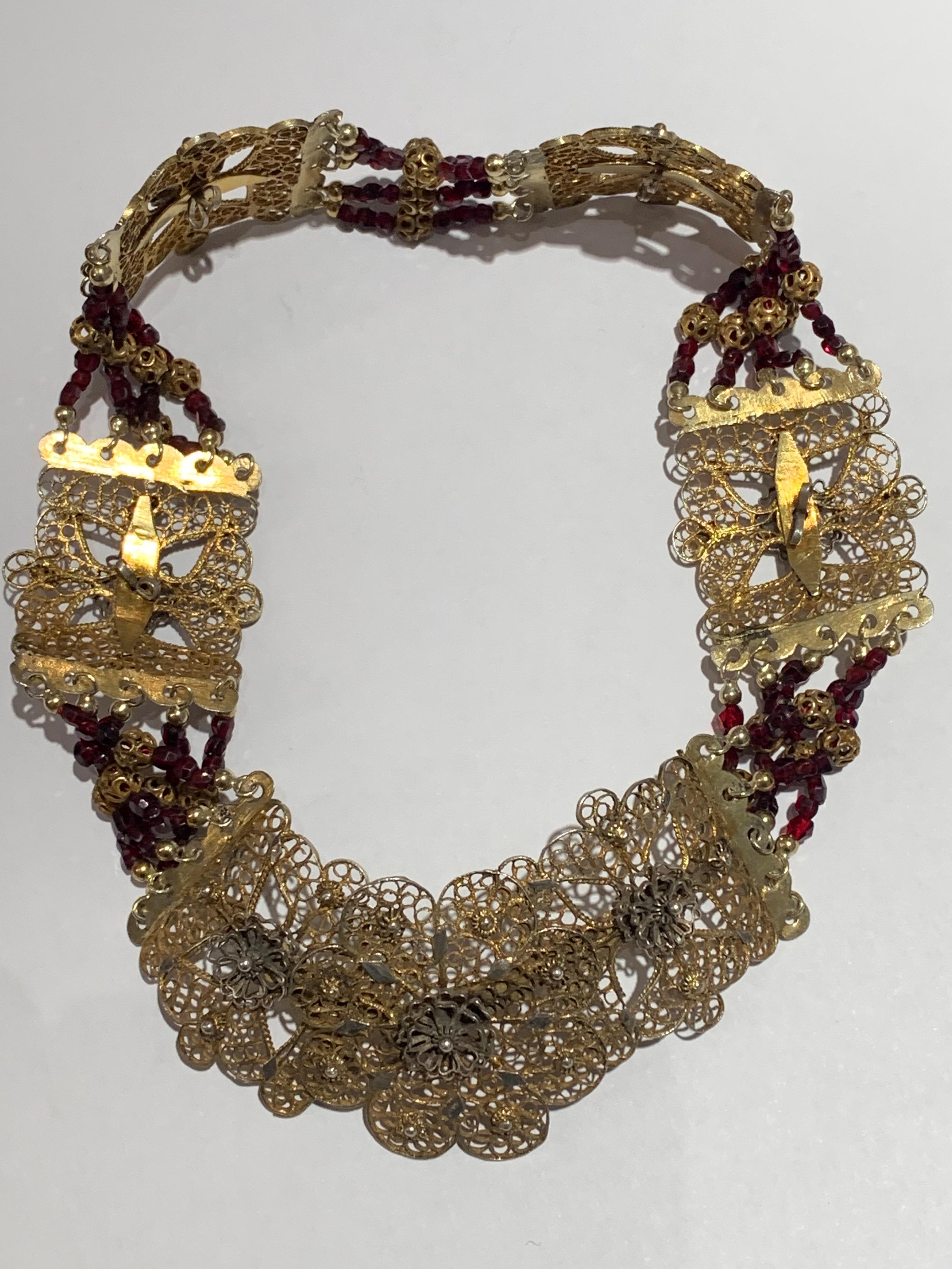 Antique Necklace Choker Silver Guilt Filigree Facetted Garnet Beads For Sale 2