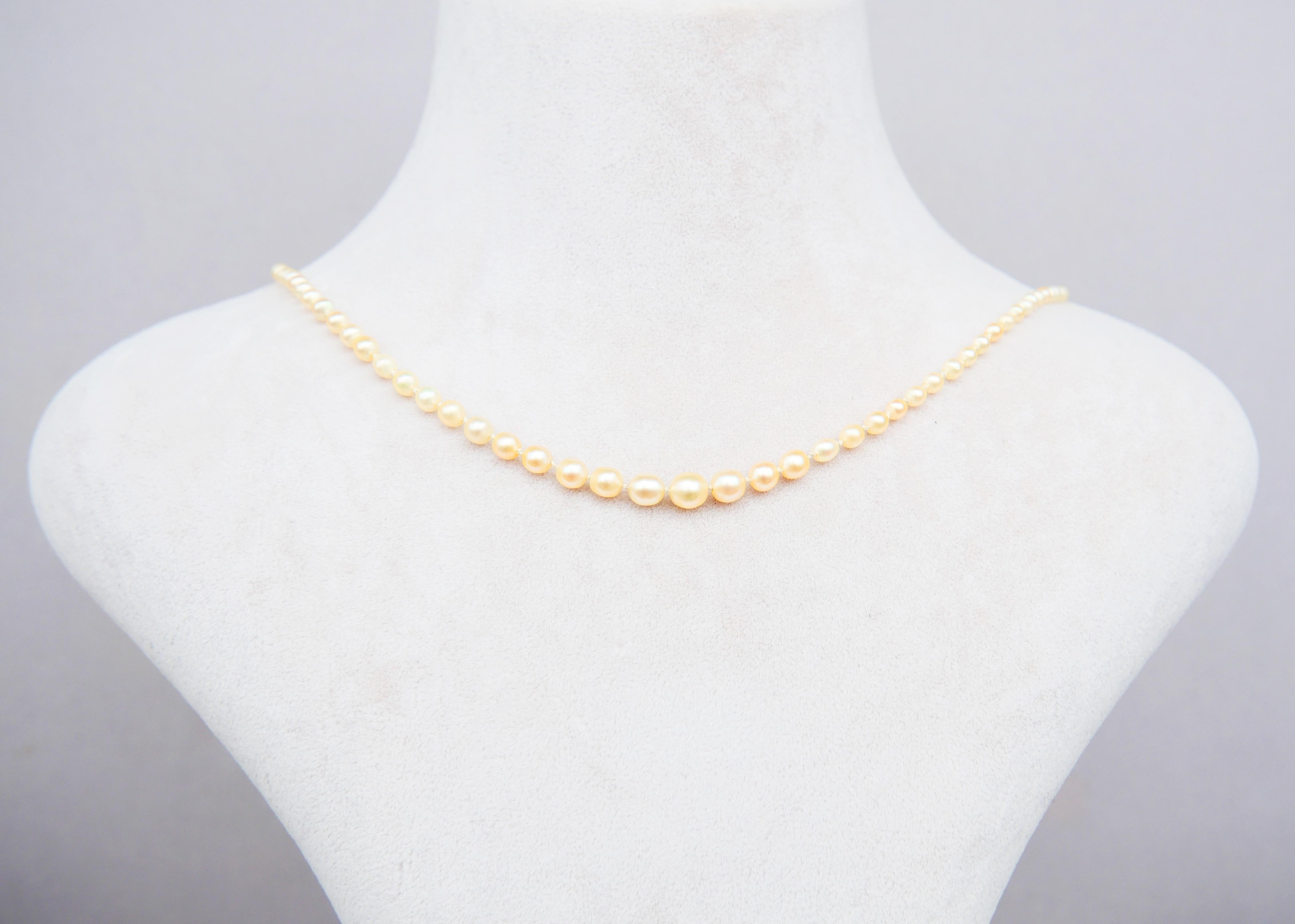 Women's Antique Necklace Natural Pearls Diamonds Emeralds solid 18K Gold /40cm/ 5.6gr For Sale