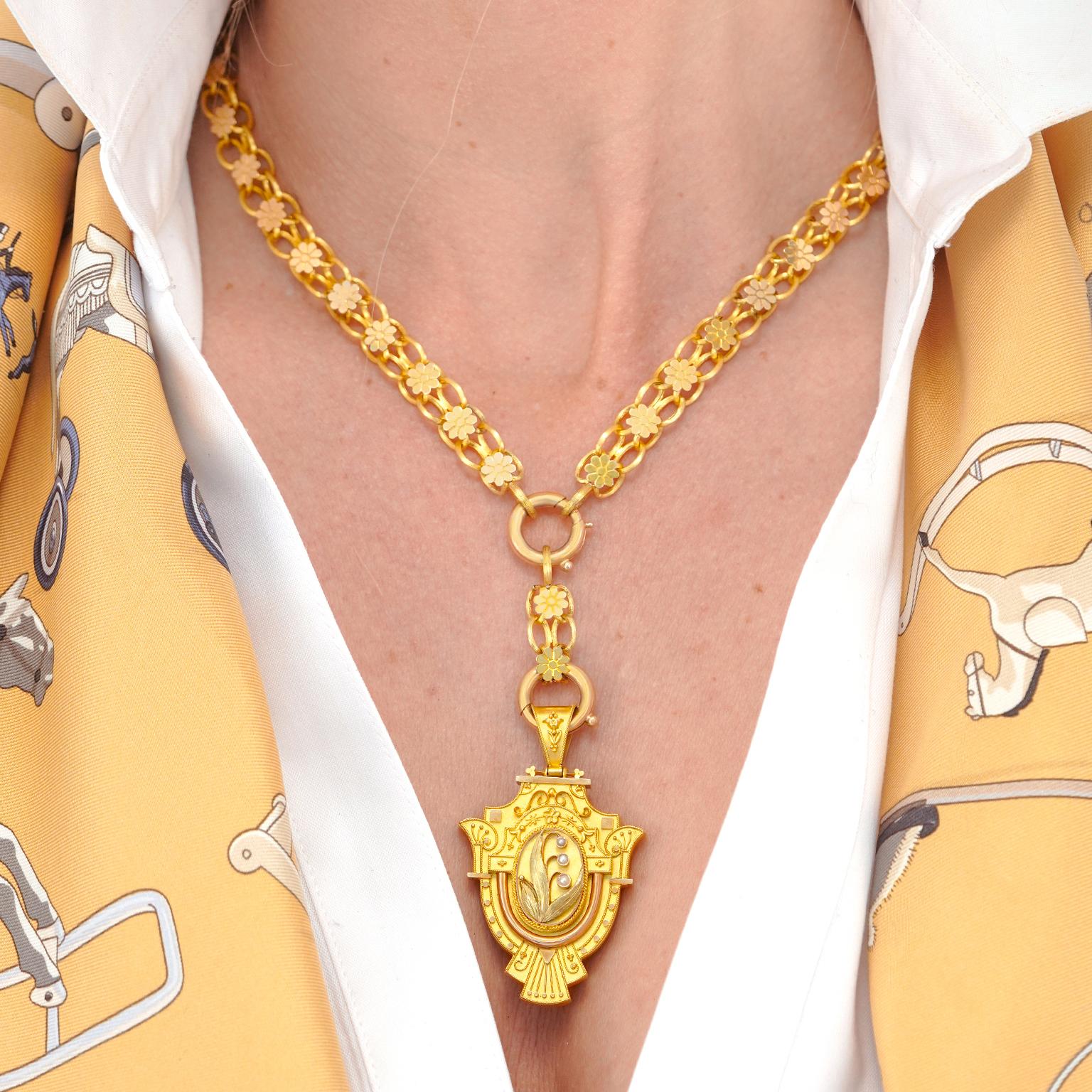 Collana antica, scatola originale del 1880 ca. In condizioni ottime in vendita a Litchfield, CT