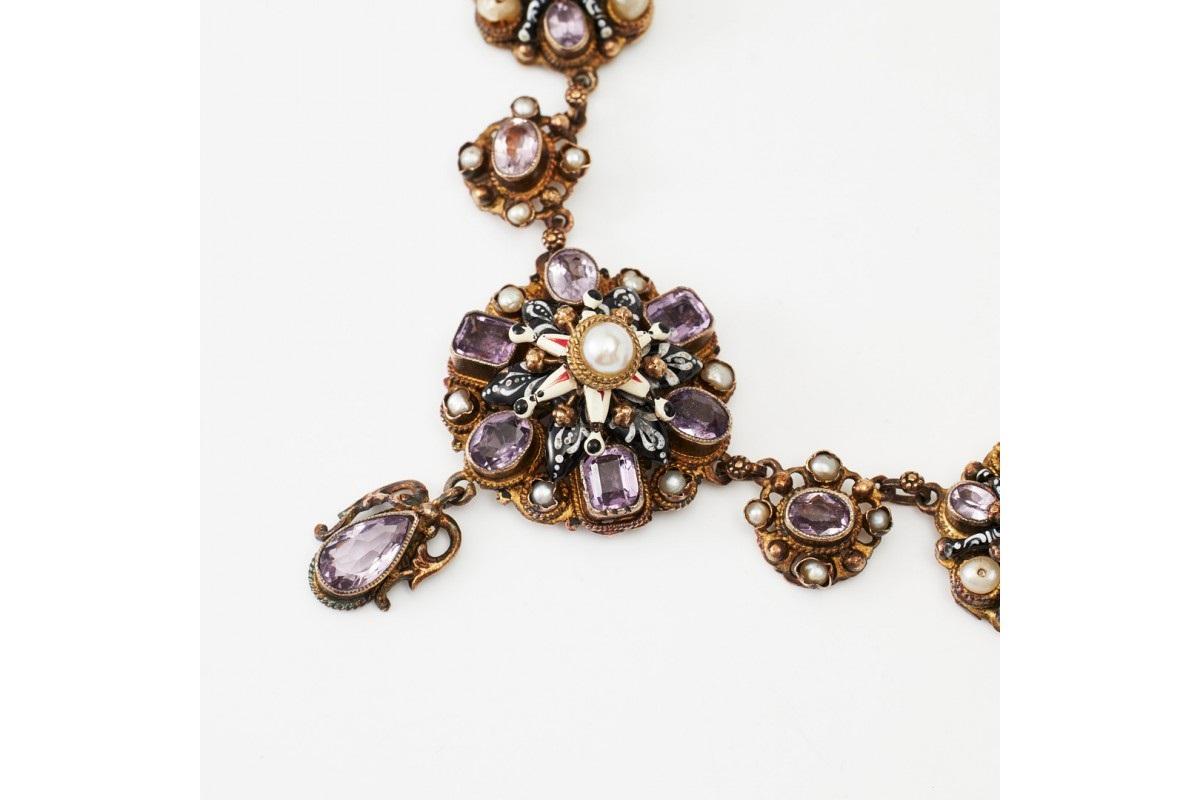 Antique necklace with amethysts, pearls and enamel, late 19th century. In Good Condition For Sale In Chorzów, PL