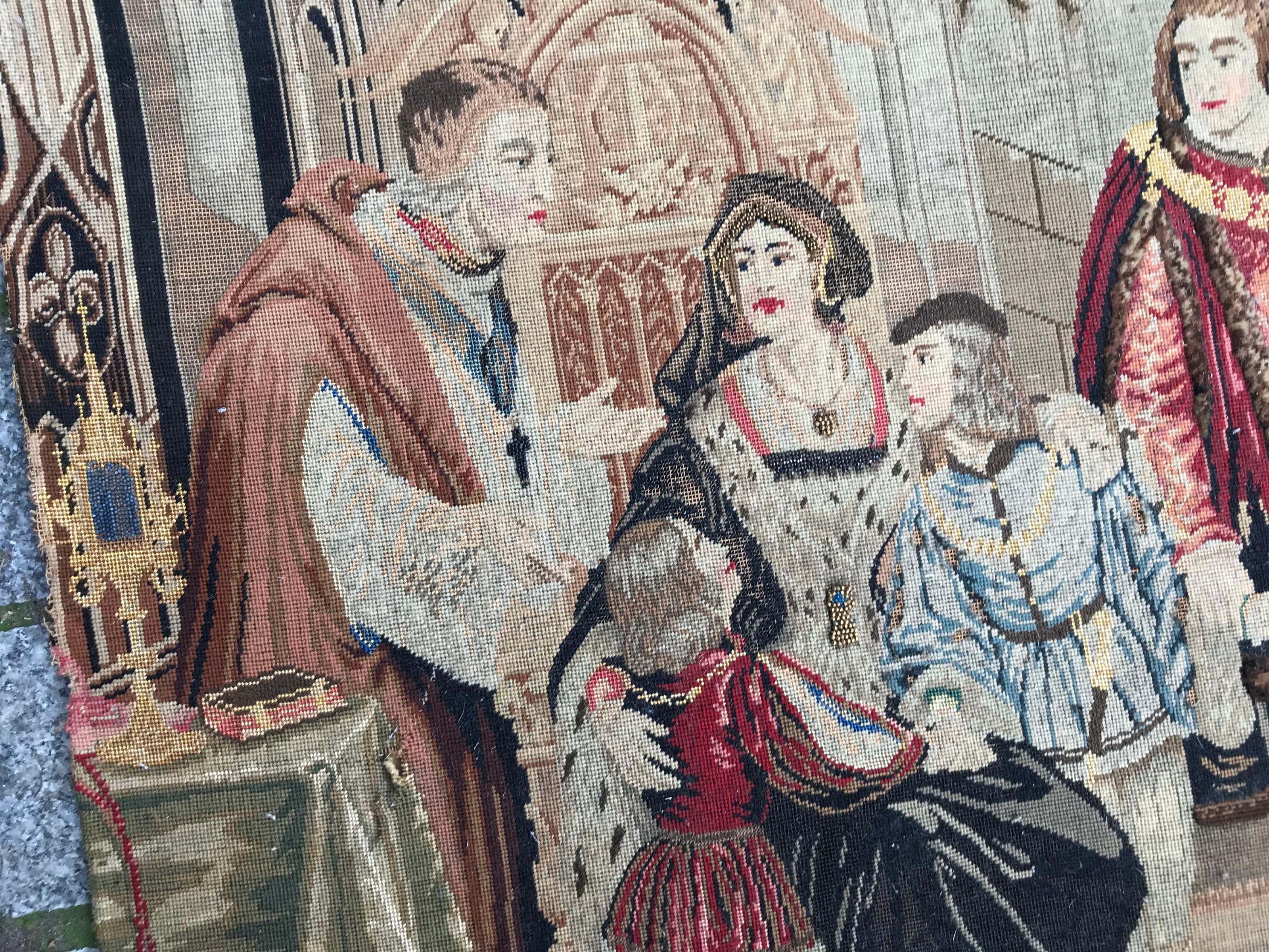 Magnifique tapisserie à l'aiguille du 19ème siècle avec un beau design et des couleurs naturelles, entièrement brodée à la main selon la méthode à l'aiguille avec de la laine et de la soie.

