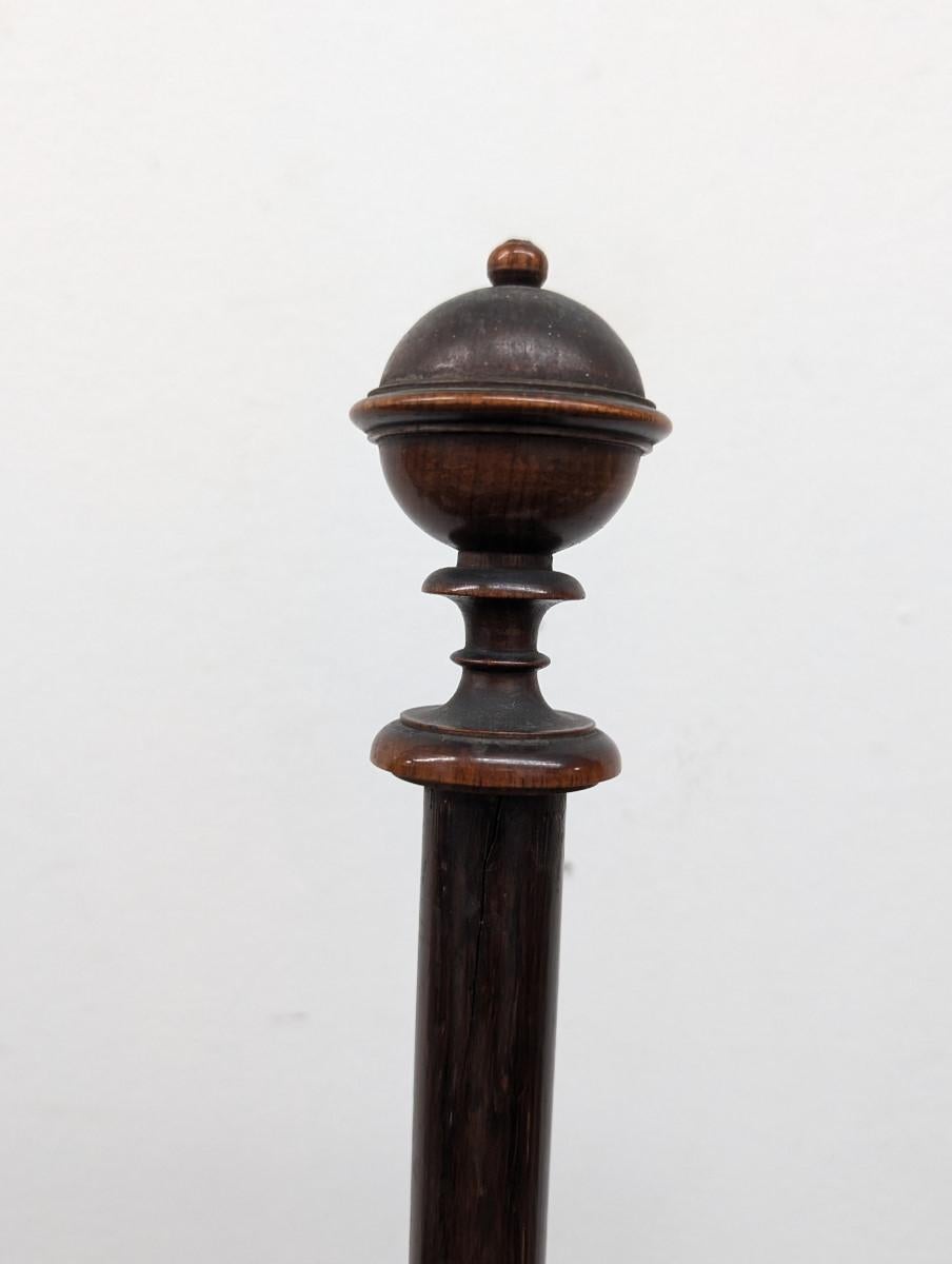 Antiker Needlepoint Pole Kaminschirm (19. Jahrhundert) im Angebot