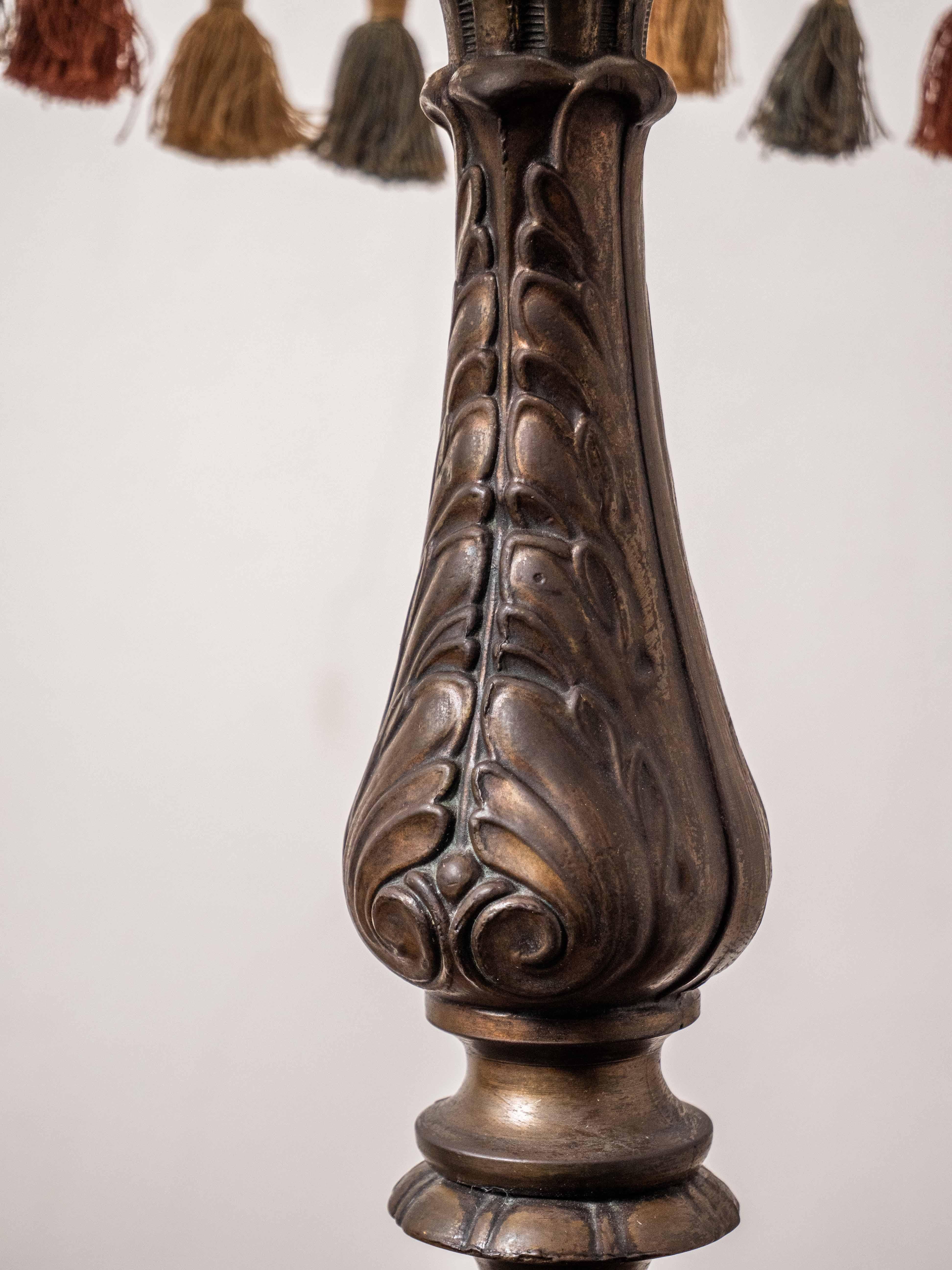 Antique neo-baroque table lamp with original shade For Sale 4
