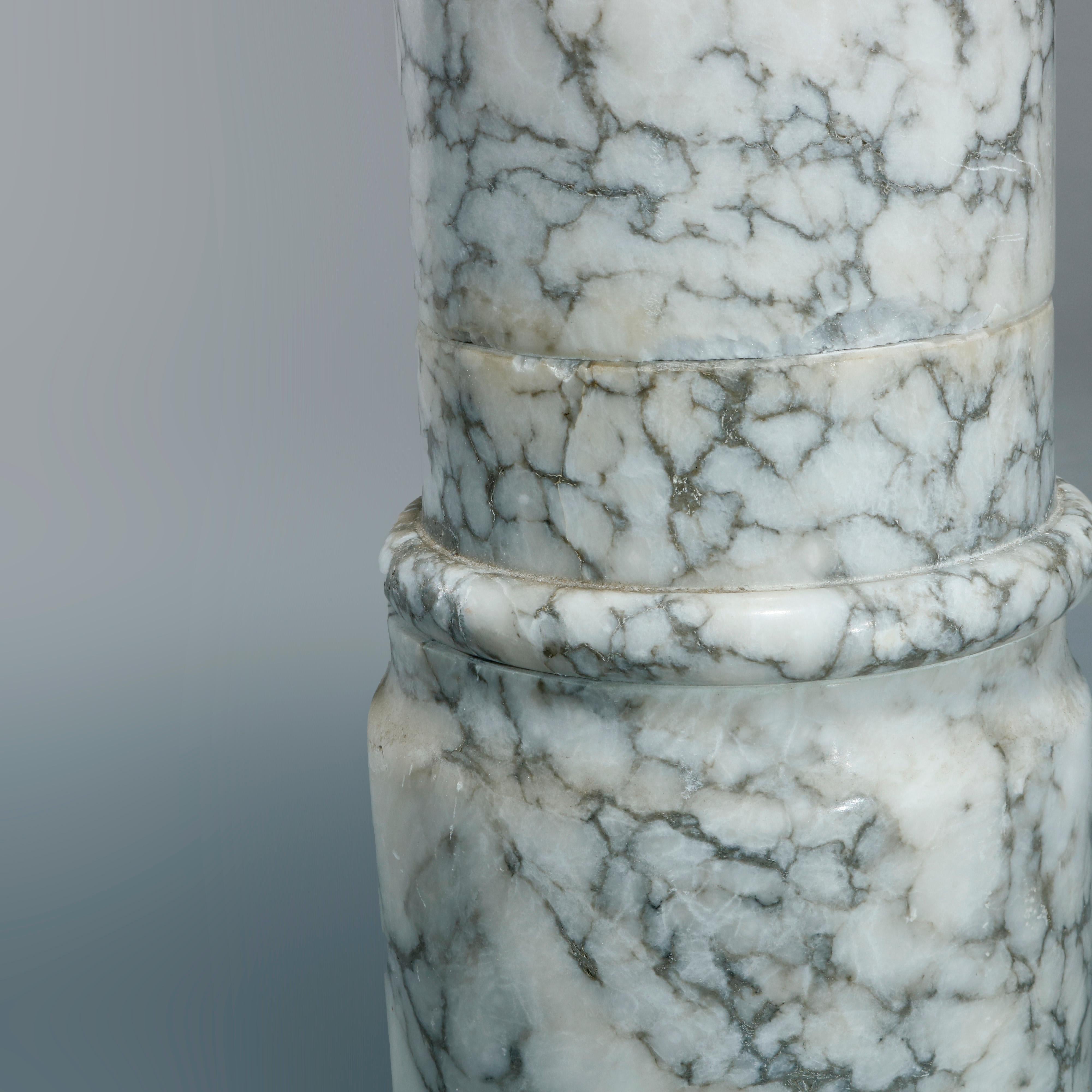 Piédestal d'exposition néo-classique ancien en marbre bigarré, vers 1900 Bon état - En vente à Big Flats, NY