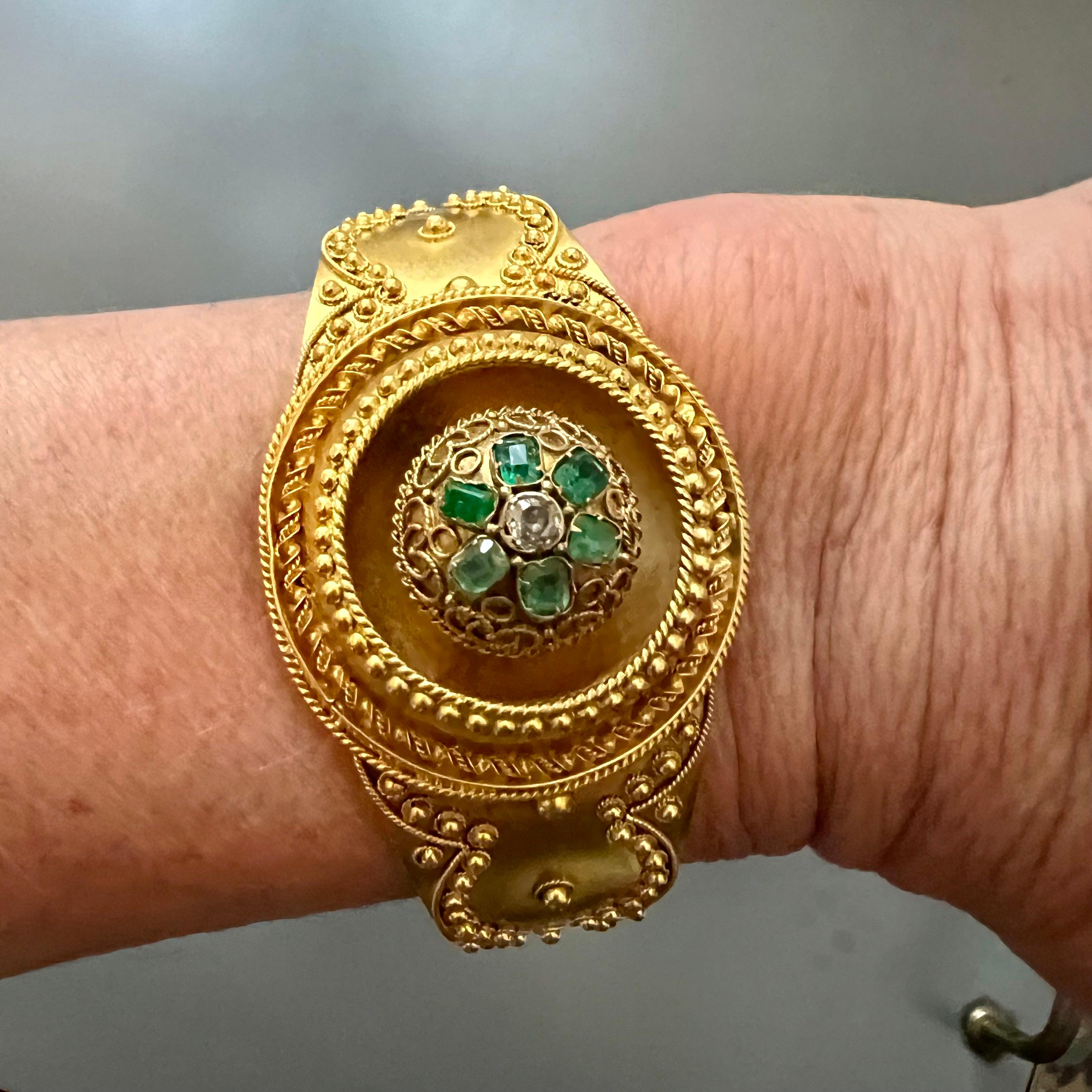Antique Neo-Etruscan 18K Gold Emerald Diamond Bracelet, England 19th Century For Sale 6