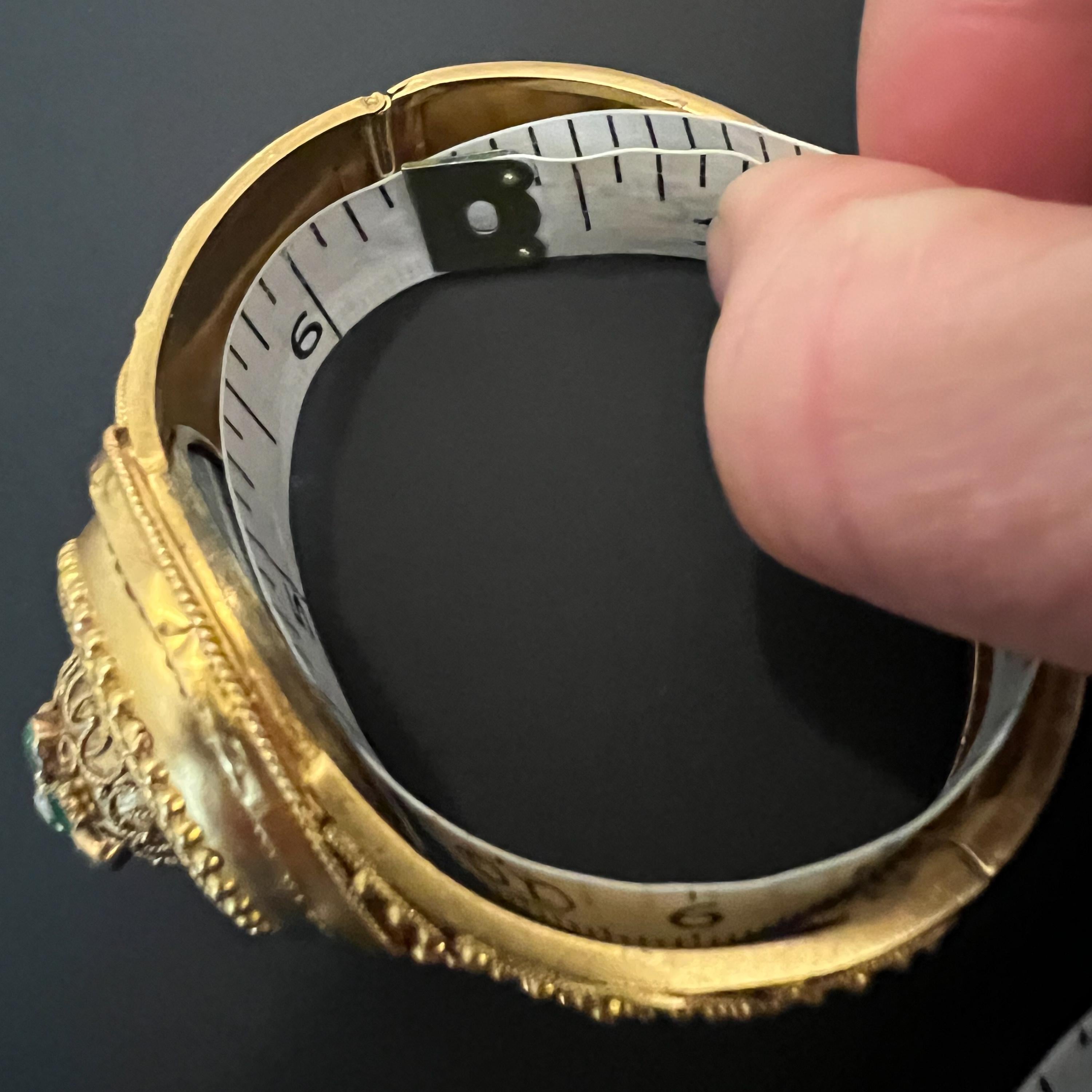 Antique Neo-Etruscan 18K Gold Emerald Diamond Bracelet, England 19th Century For Sale 7