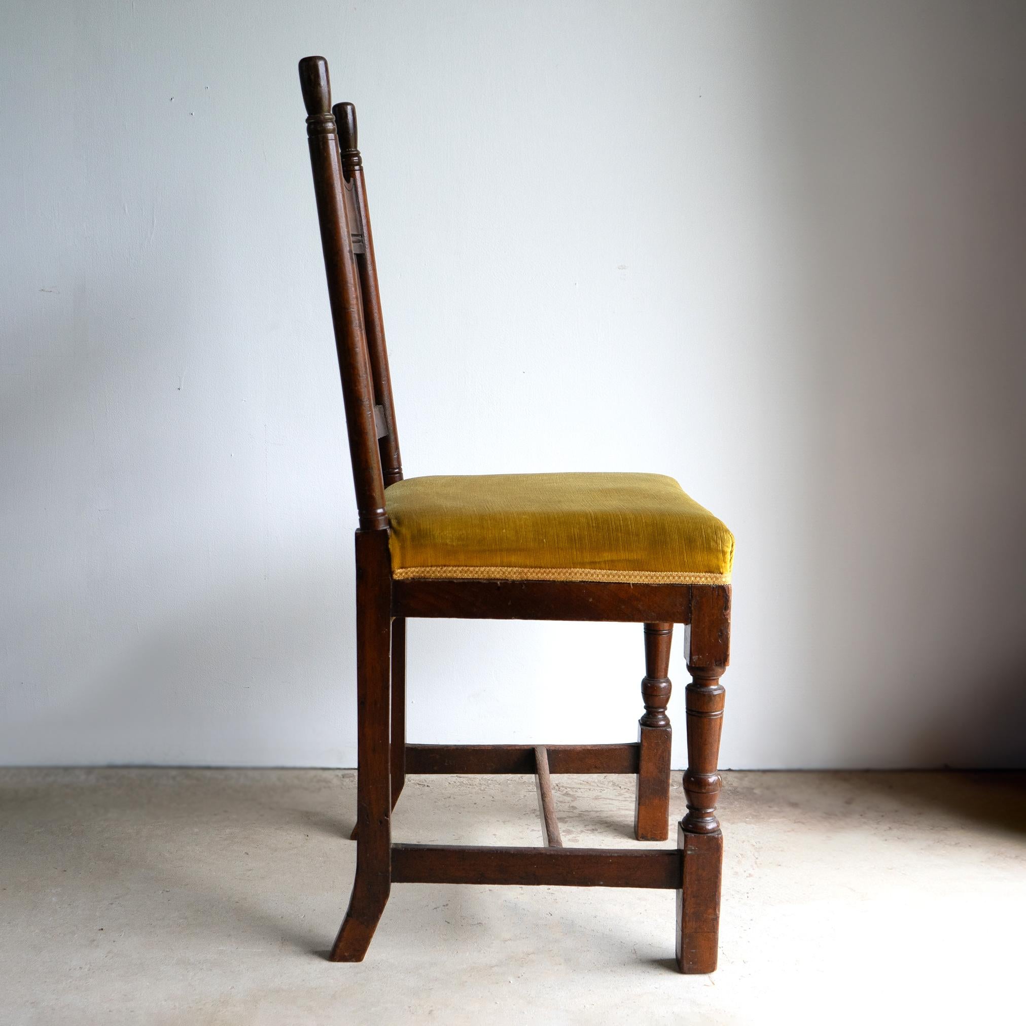 Chaise d'appoint néo-gothique d'Alfred Waterhouse, fin du 19ème siècle en vente 2