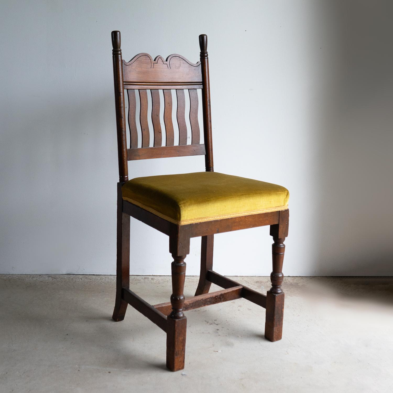 Arts and Crafts Chaise d'appoint néo-gothique d'Alfred Waterhouse, fin du 19ème siècle en vente