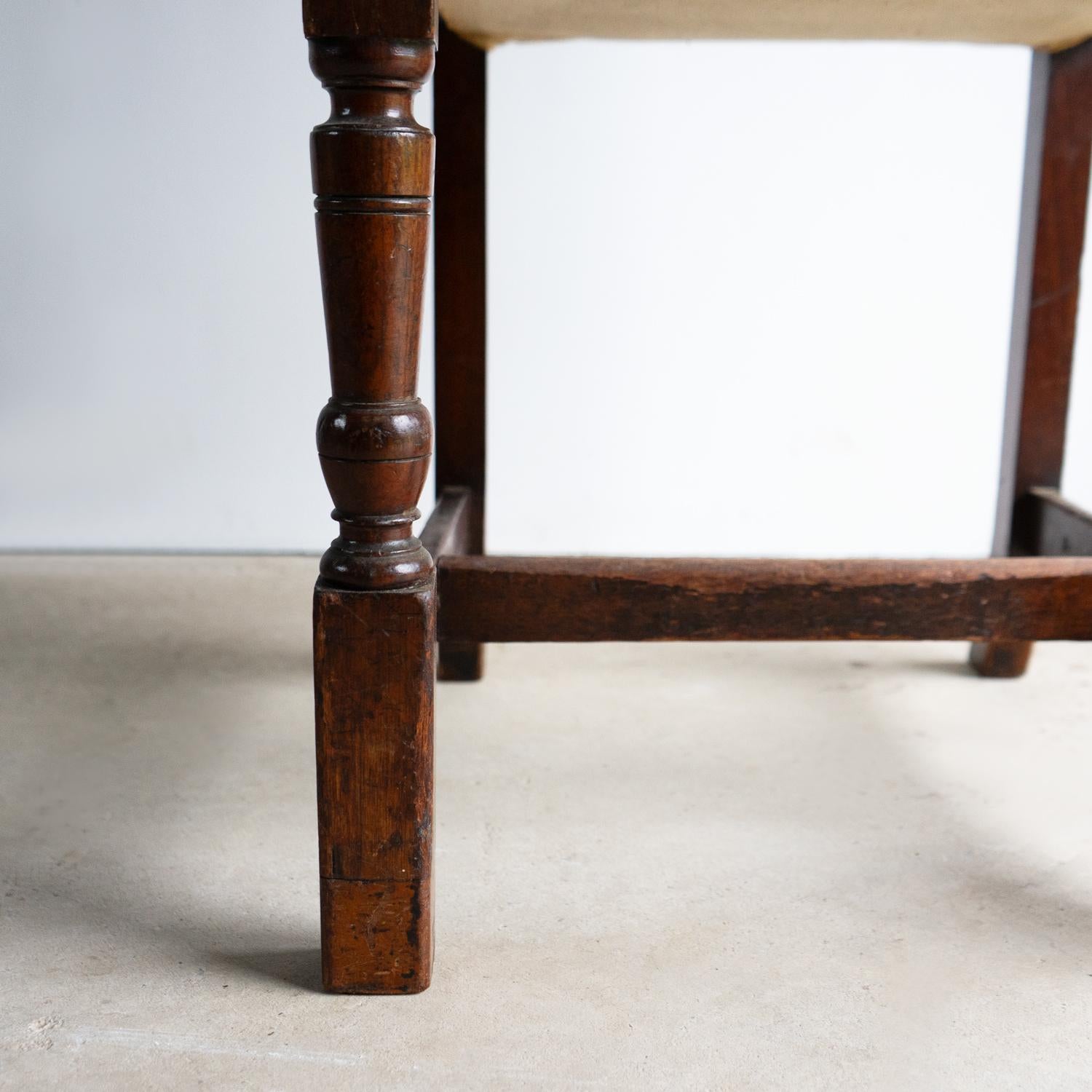 Velours Chaise d'appoint néo-gothique d'Alfred Waterhouse, fin du 19ème siècle en vente
