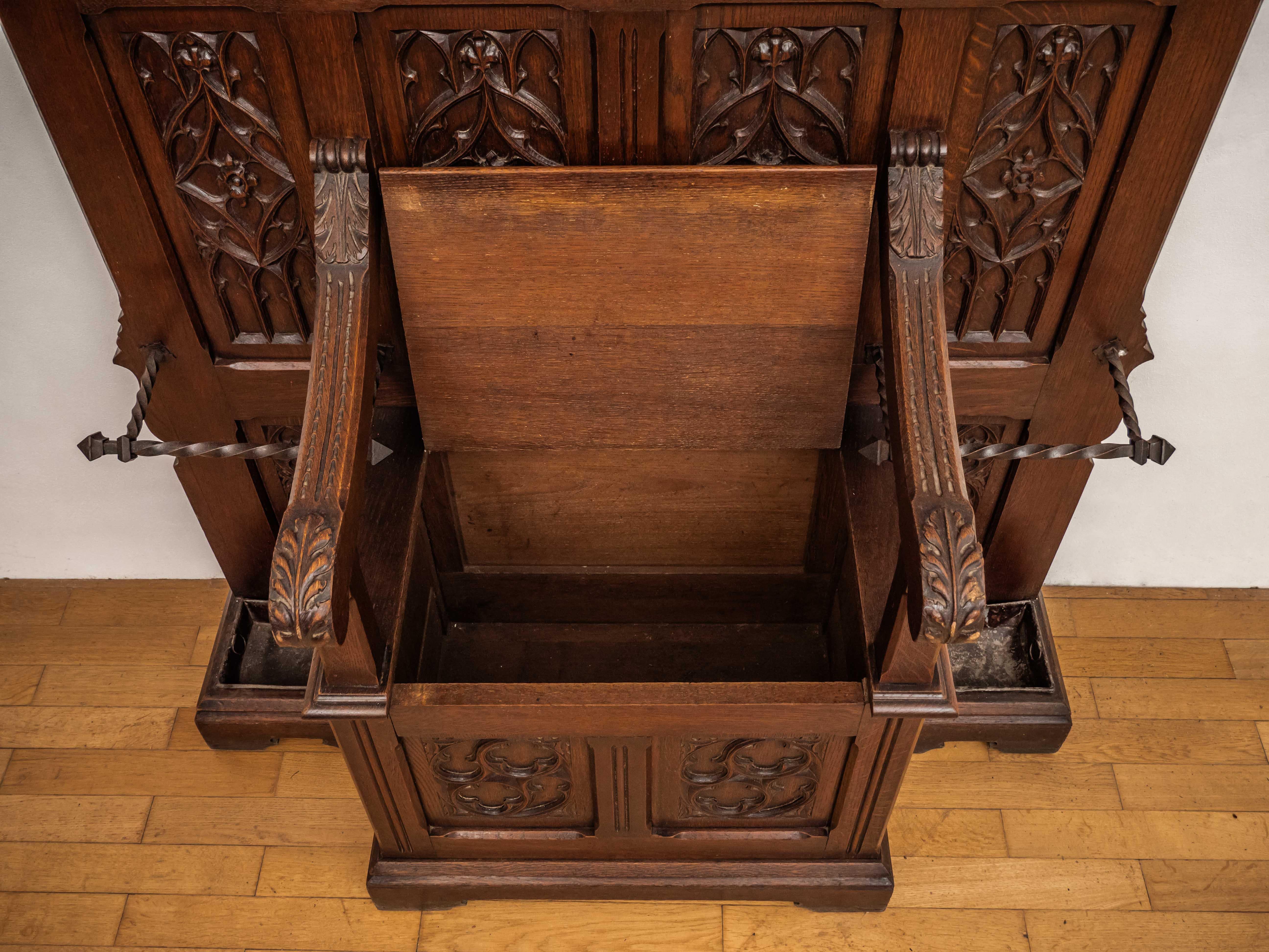 Antique Neo-Gothic wall hanging with bench For Sale 2