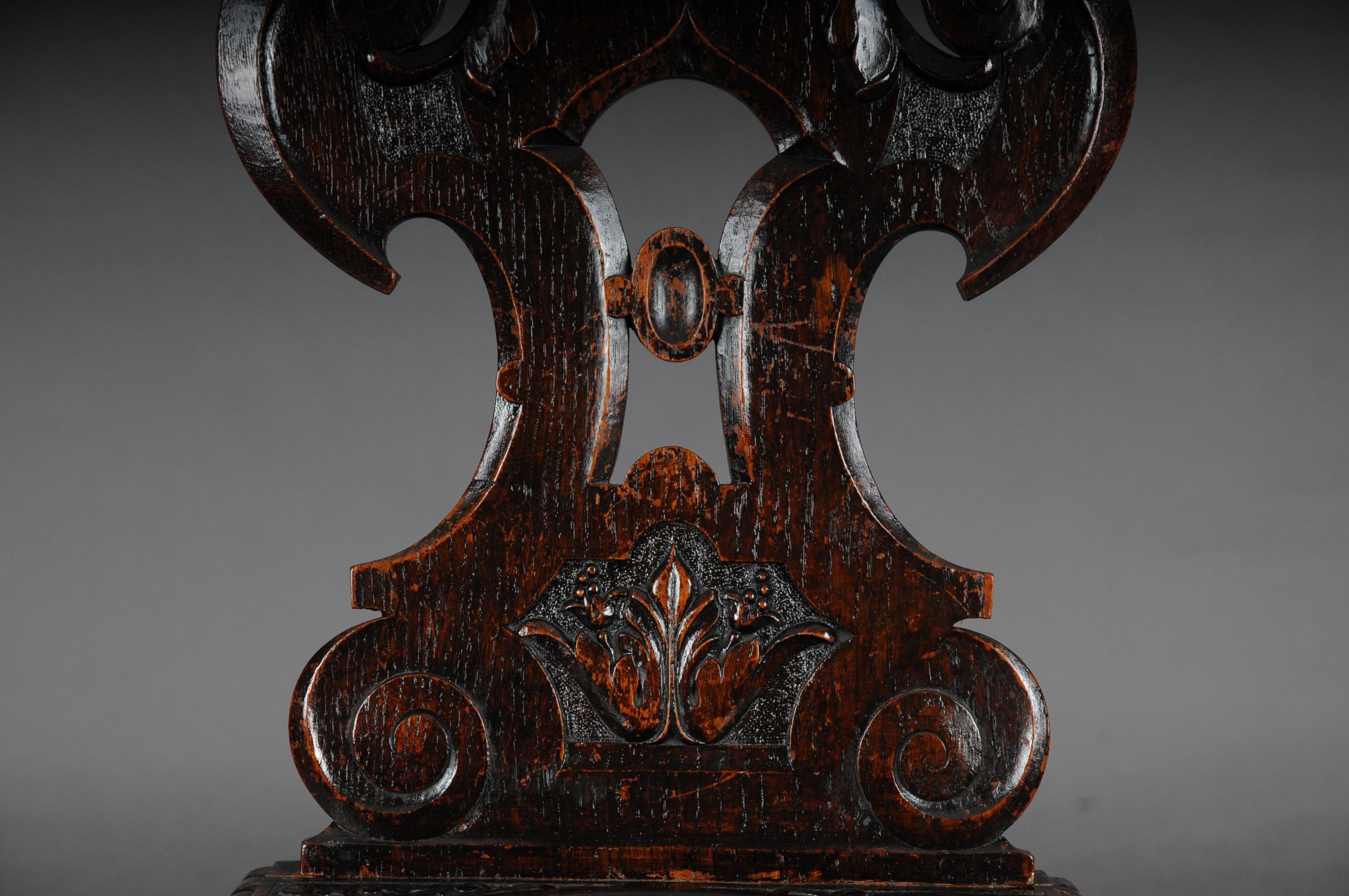 Sculpté à la main Antique Chaise de conseil Neo Renaissance Historicisme circa 1870:: Chêne A en vente
