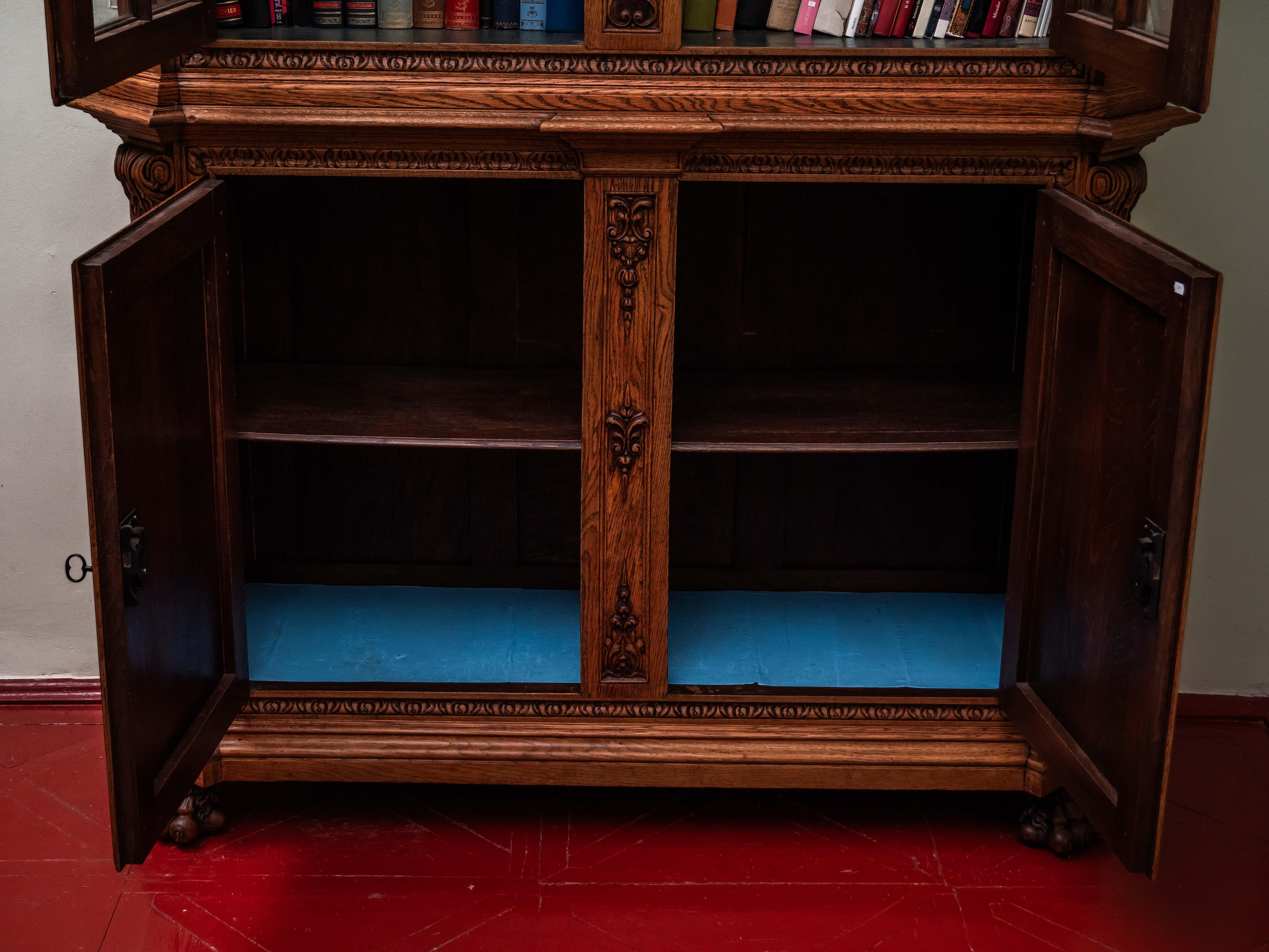 Antique Neo-Rococo bookcase / sideboard oak For Sale 3
