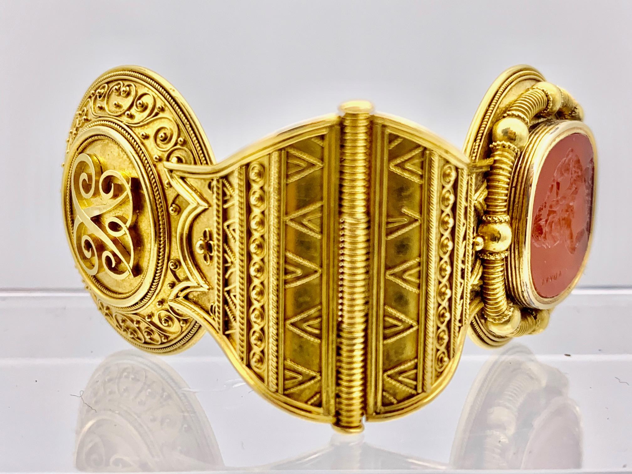 Antique Neoarchaeological Bulla Carnelian Intaglio Granulation Gold Locket For Sale 1