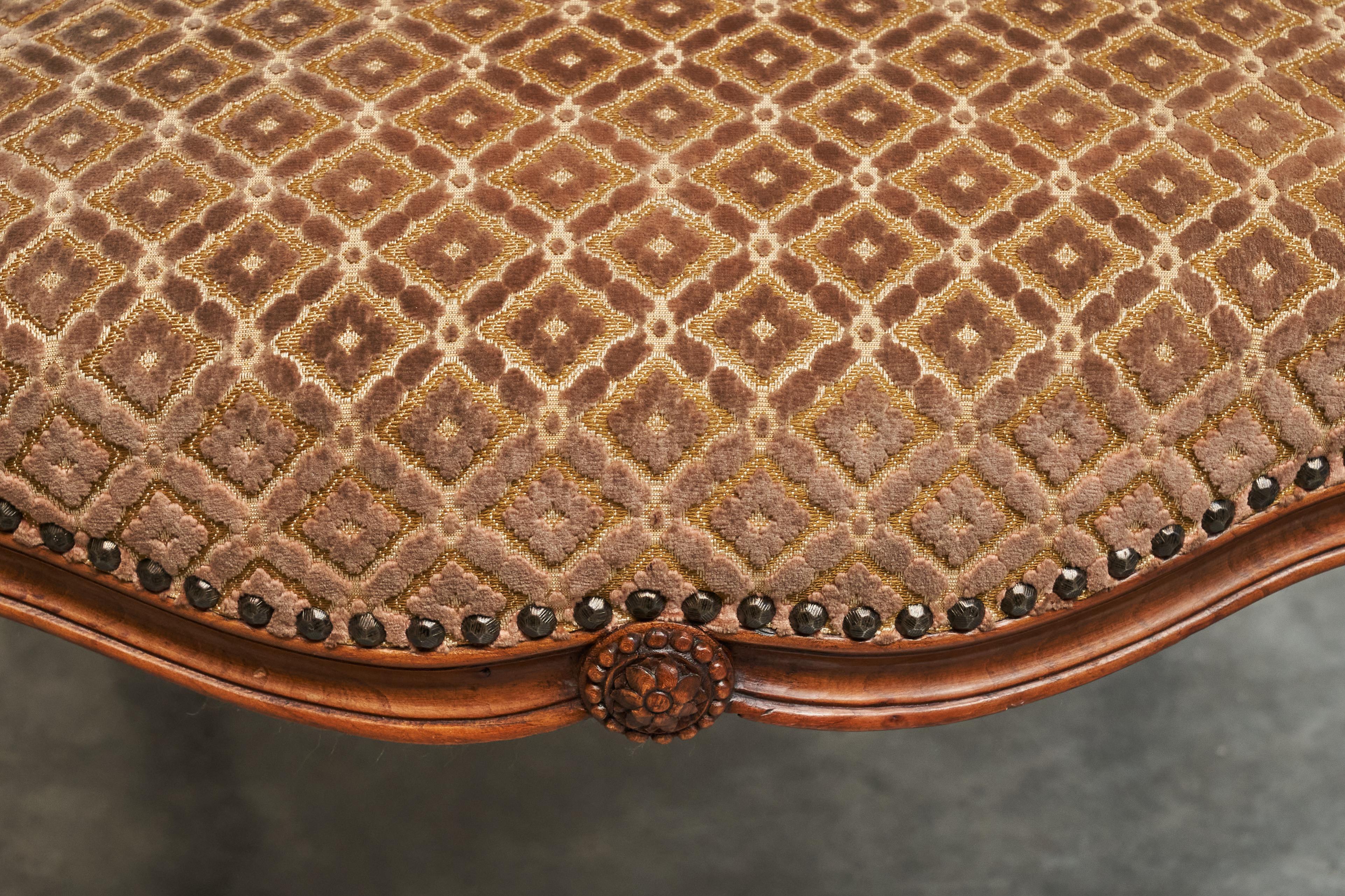 Antiguo Sillón Neoclásico de Madera y Terciopelo Finales del Siglo XIX en Bueno estado para la venta en Meer, VAN