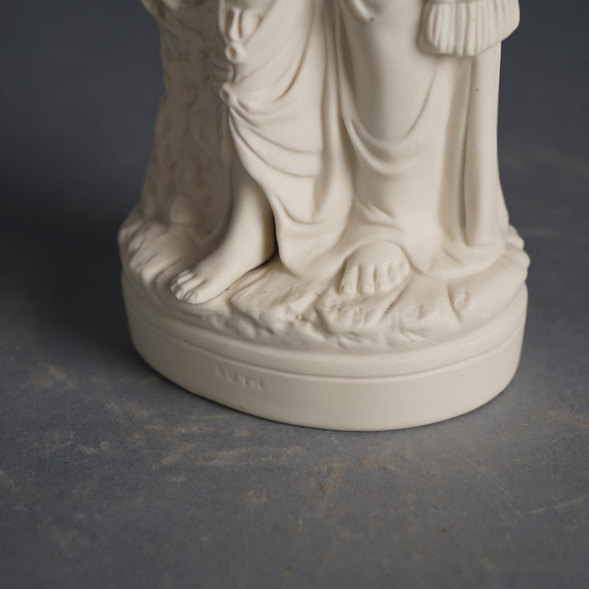 Antica figura neoclassica in porcellana di bisquit con donna classica e grano C1850 in vendita 1