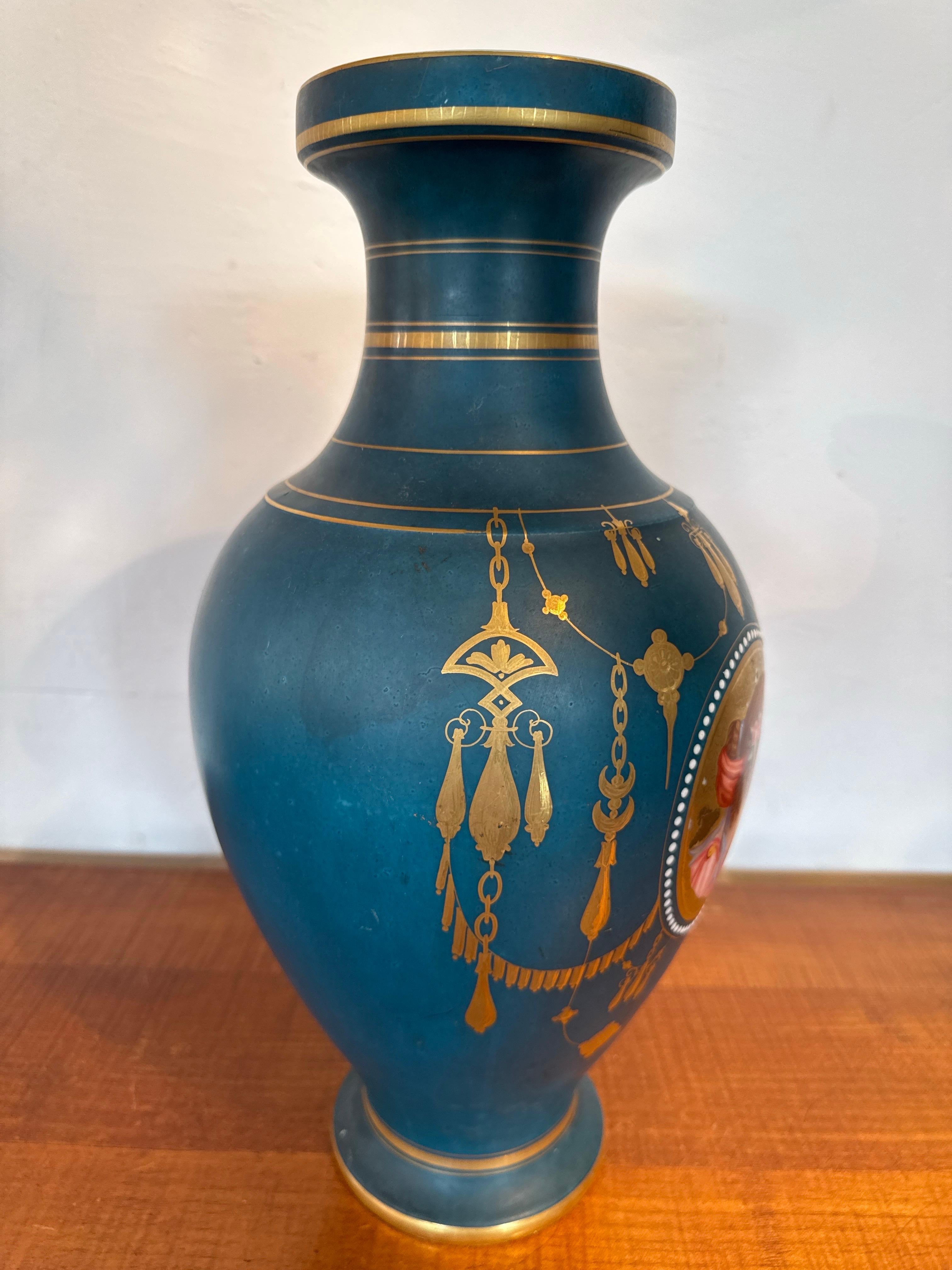 Antique Neoclassical Blue, Gilt Porcelain de Sèvres Vase, France For Sale 2