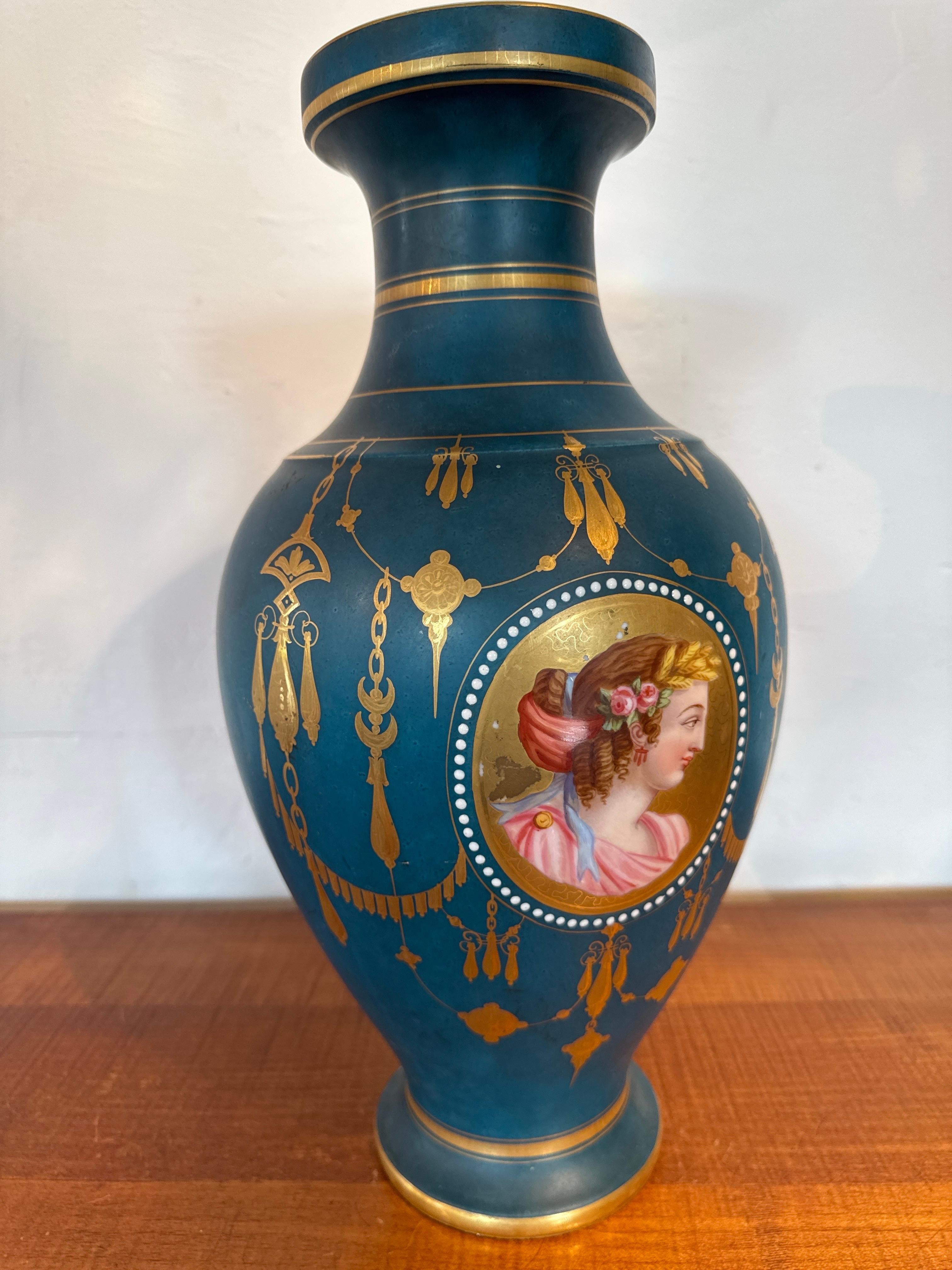 Antique Neoclassical Blue, Gilt Porcelain de Sèvres Vase, France For Sale 4
