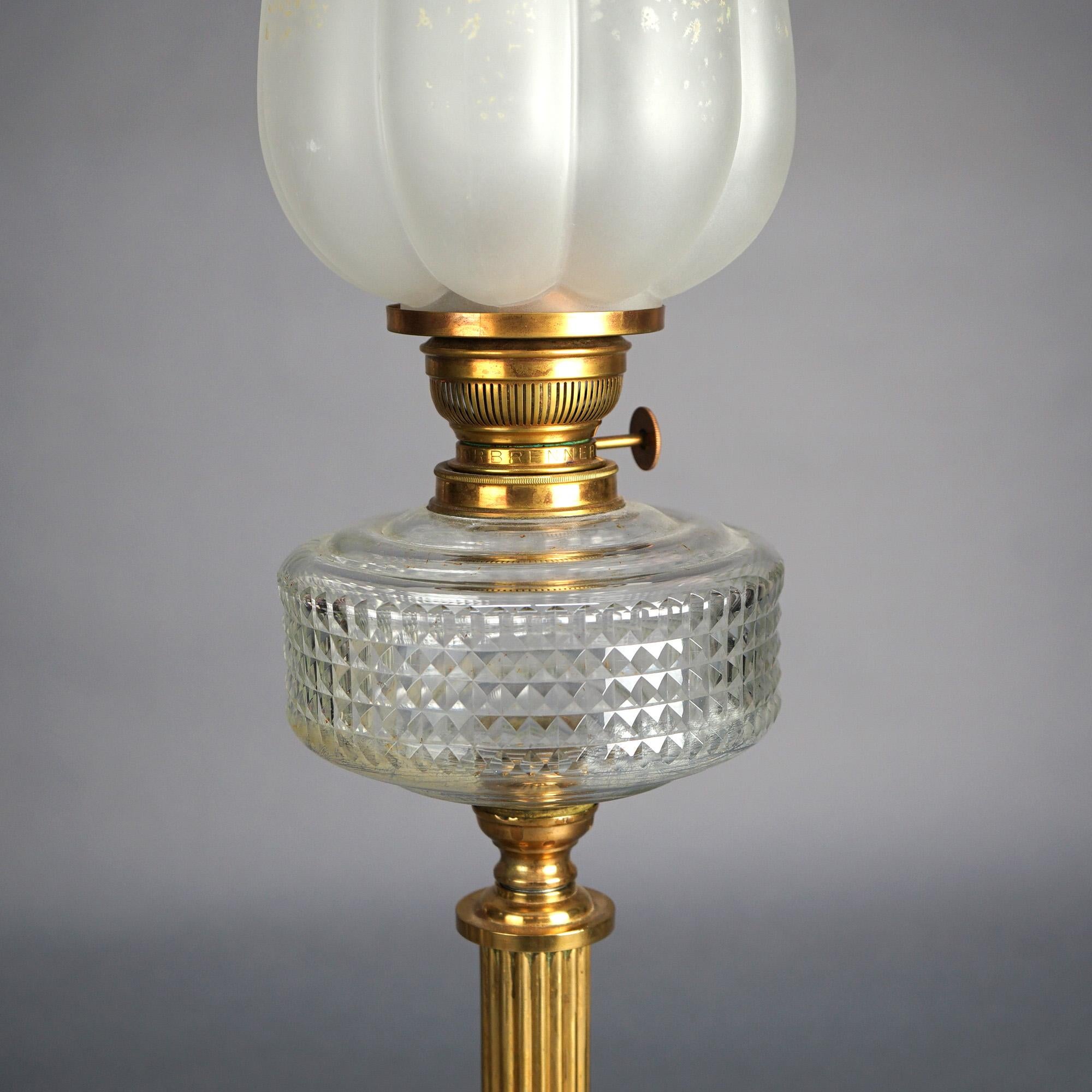 Lampe à huile néoclassique ancienne en bronze avec abat-jour en verre à volutes florales C1890 1