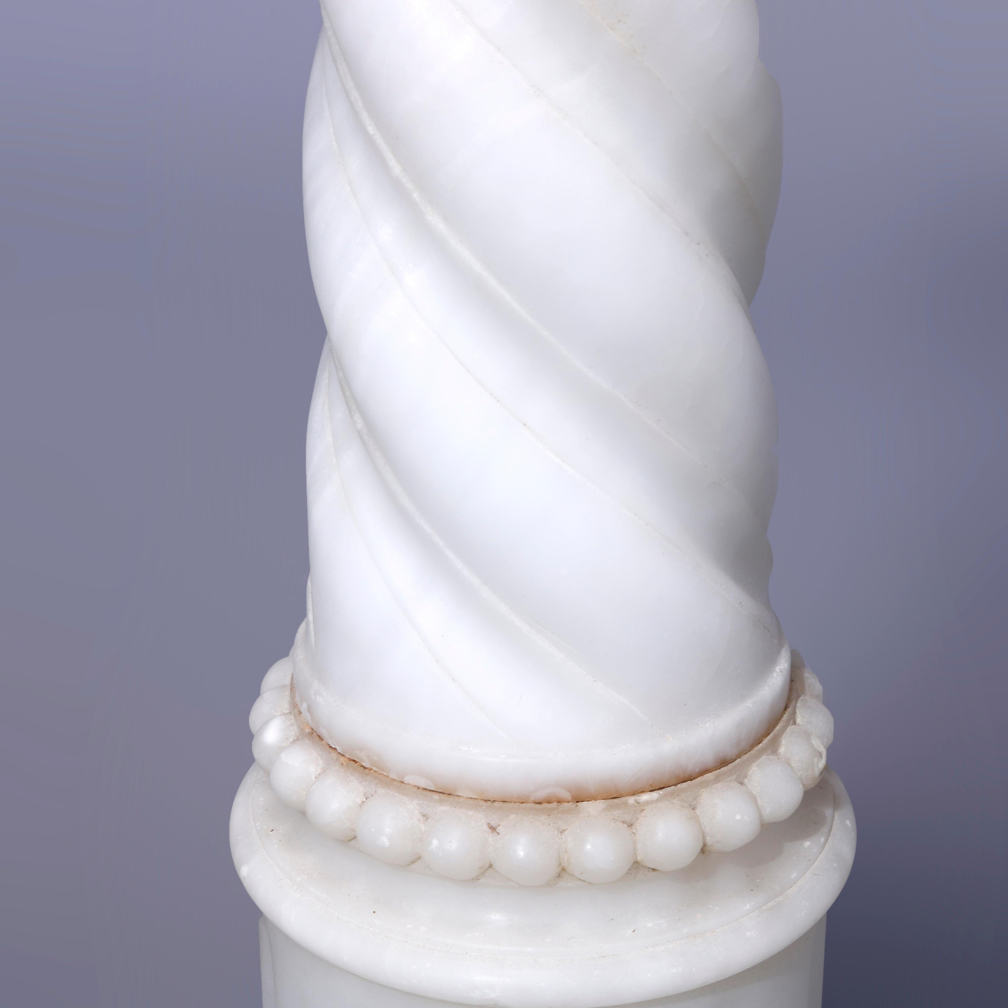 Antike neoklassizistische geschnitzte Alabaster-Skulptur auf Sockel, um 1890 im Zustand „Gut“ im Angebot in Big Flats, NY