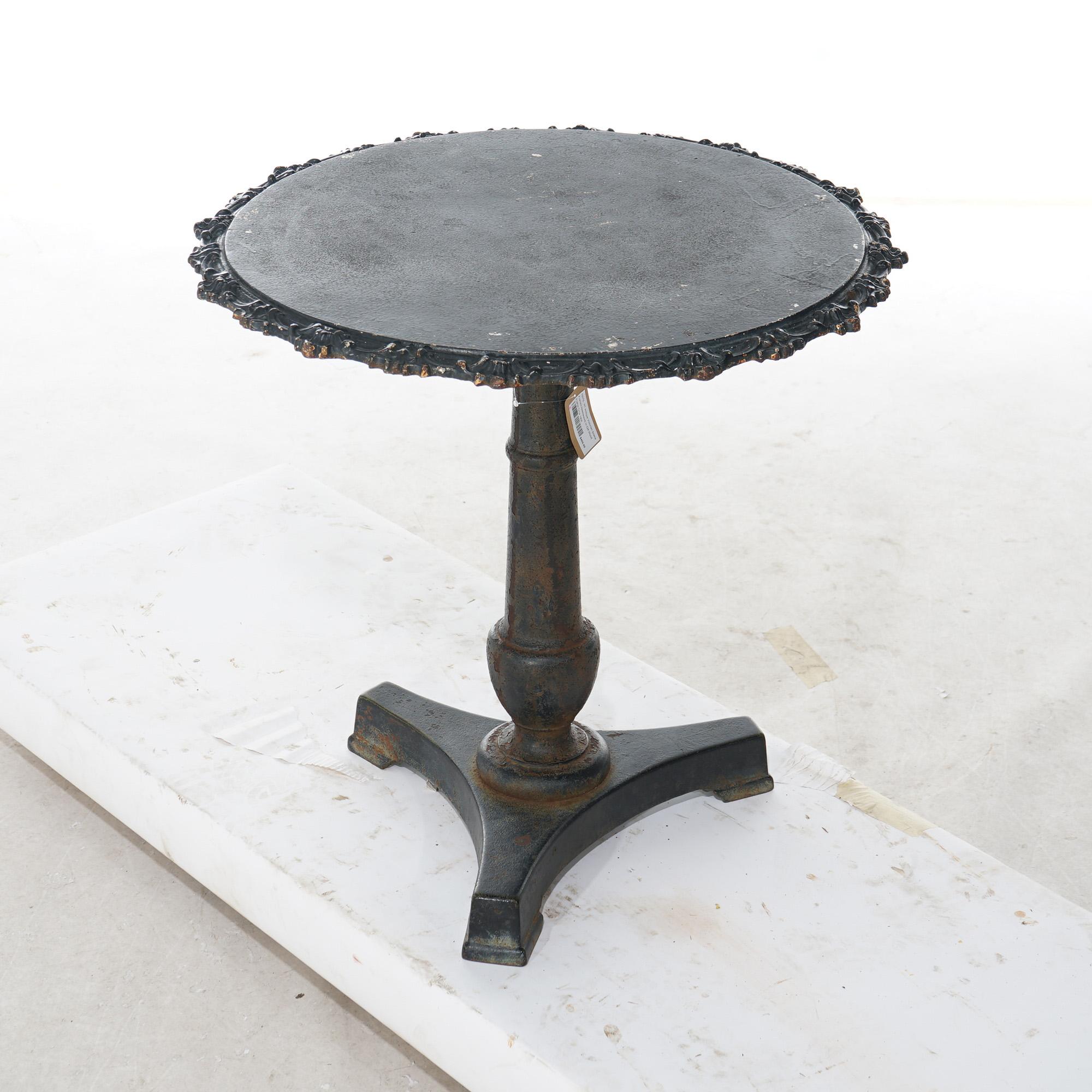 Antique Neoclassical Cast Iron Café Garden Table by Rudy Groeger Foundry 19thC For Sale 5