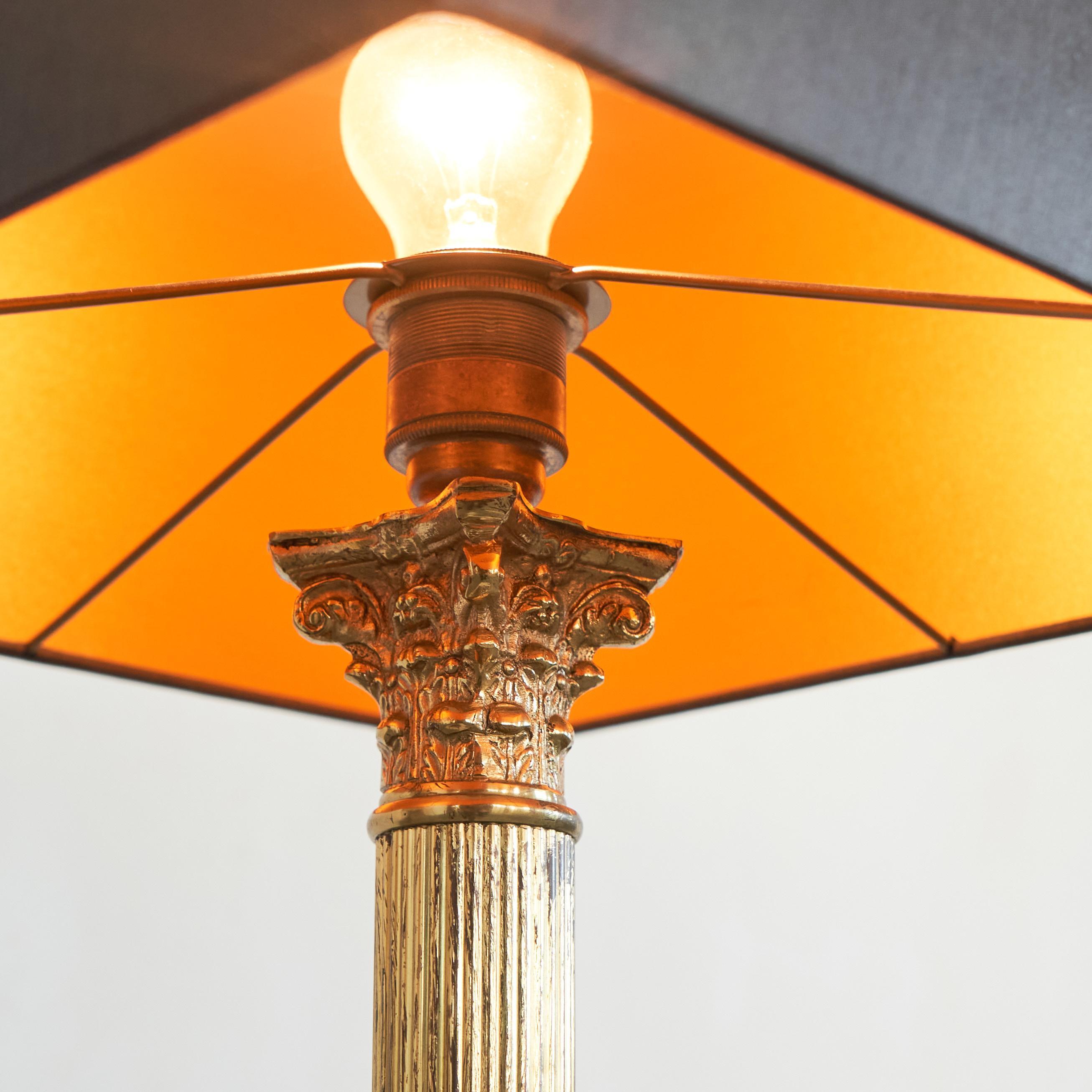 Antique Neoclassical Column Table Lamp in Patinated Brass For Sale 3