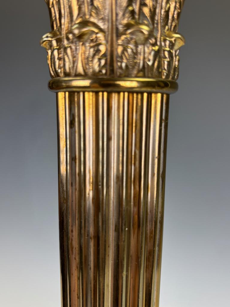 Lampe à huile ancienne à colonne corinthienne néoclassique de Hinks Emley & Sons en vente 6