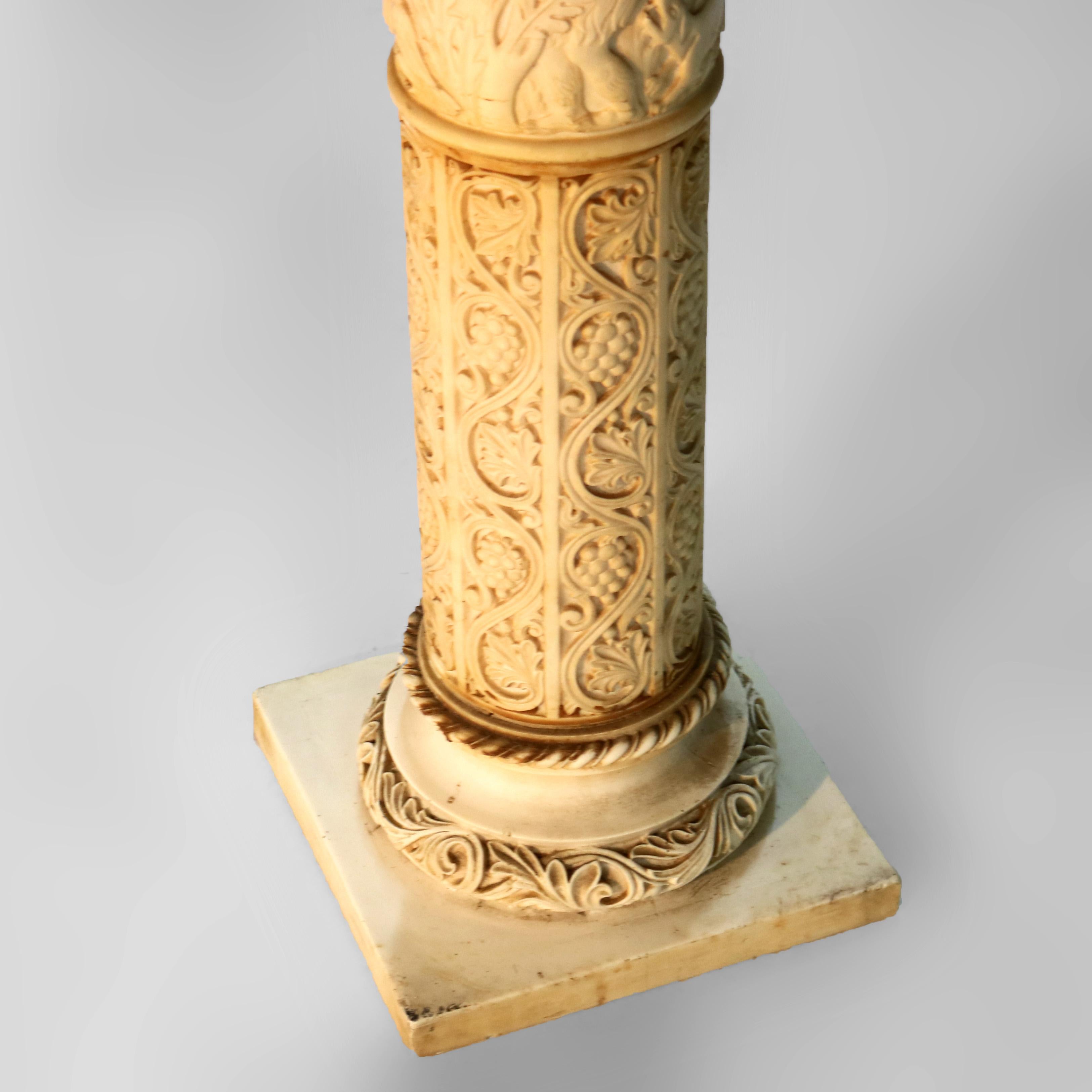 Antico supporto per scultura di scene di genere in stile neoclassico corinzio, resina, C1930 in vendita 6