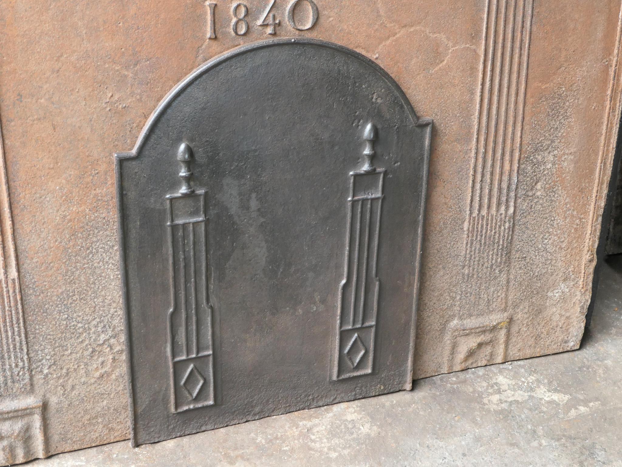Fer Plaque de cheminée néoclassique française ancienne Pillars of Freedom en vente