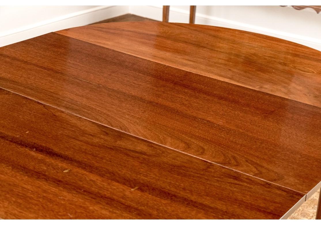 Antique Neoclassical Mahogany Extendable Dining Table for Restoration For Sale 6
