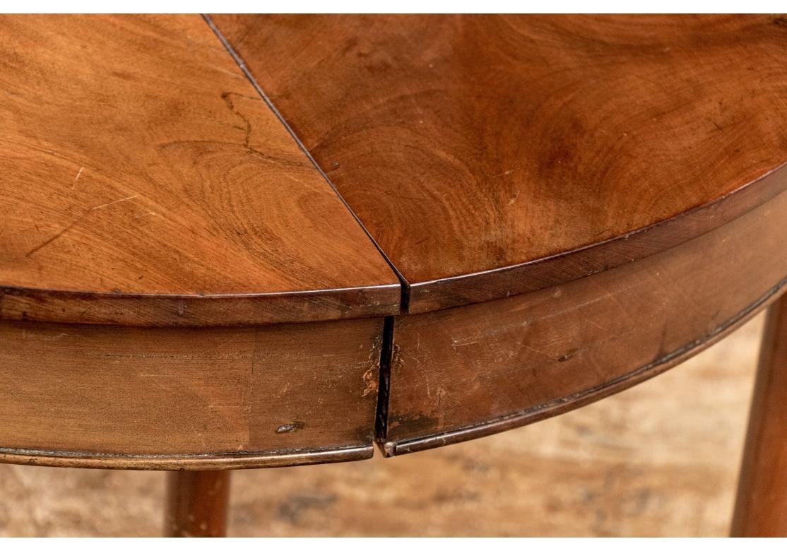 Antique Neoclassical Mahogany Extendable Dining Table for Restoration For Sale 1
