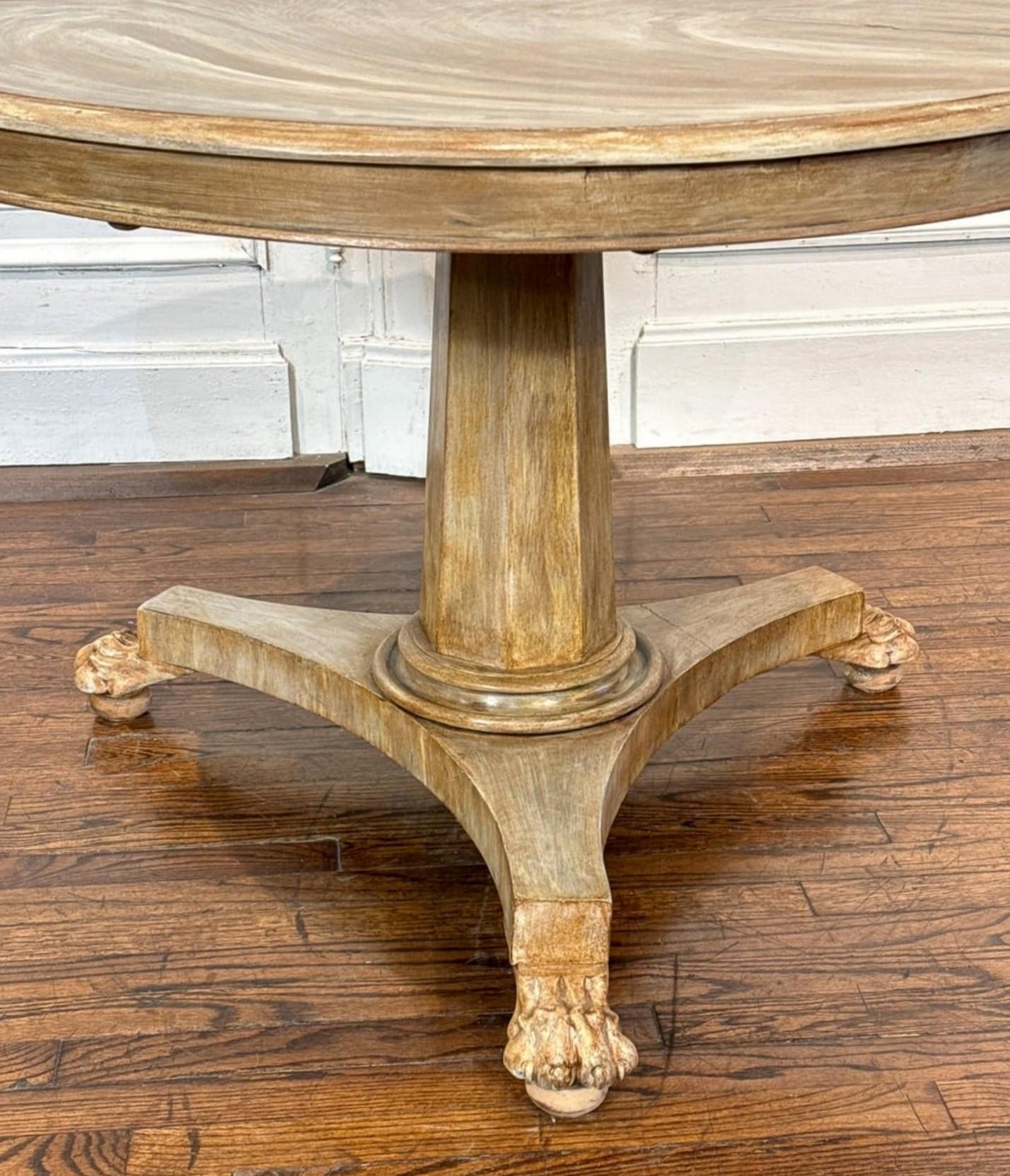 Antique Neoclassical Palladian Style Whitewashed Mahogany Pedestal Center Table  In Good Condition For Sale In Forney, TX