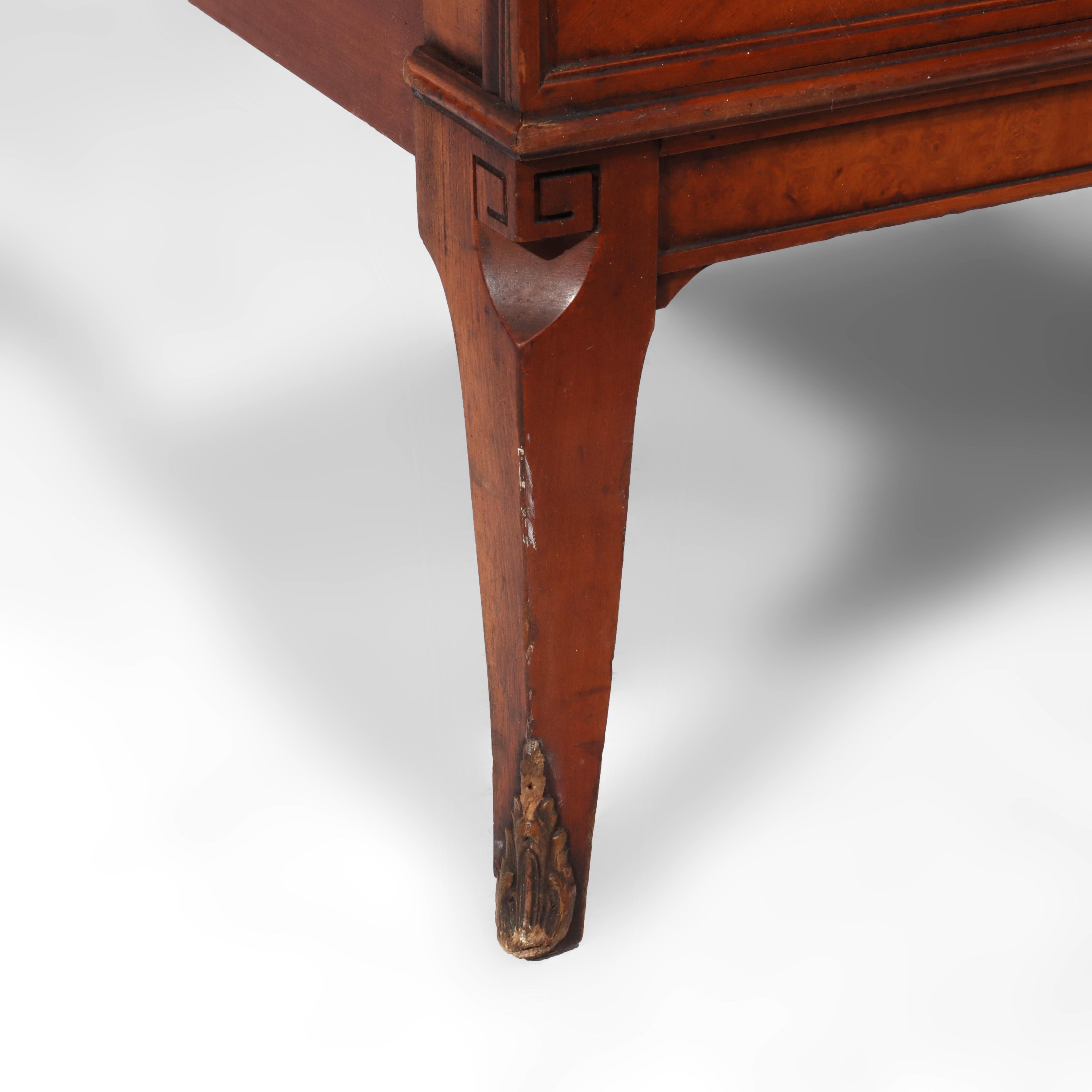 Antico letto matrimoniale neoclassico in legno di raso con volute dipinte a mano c1930 in vendita 10