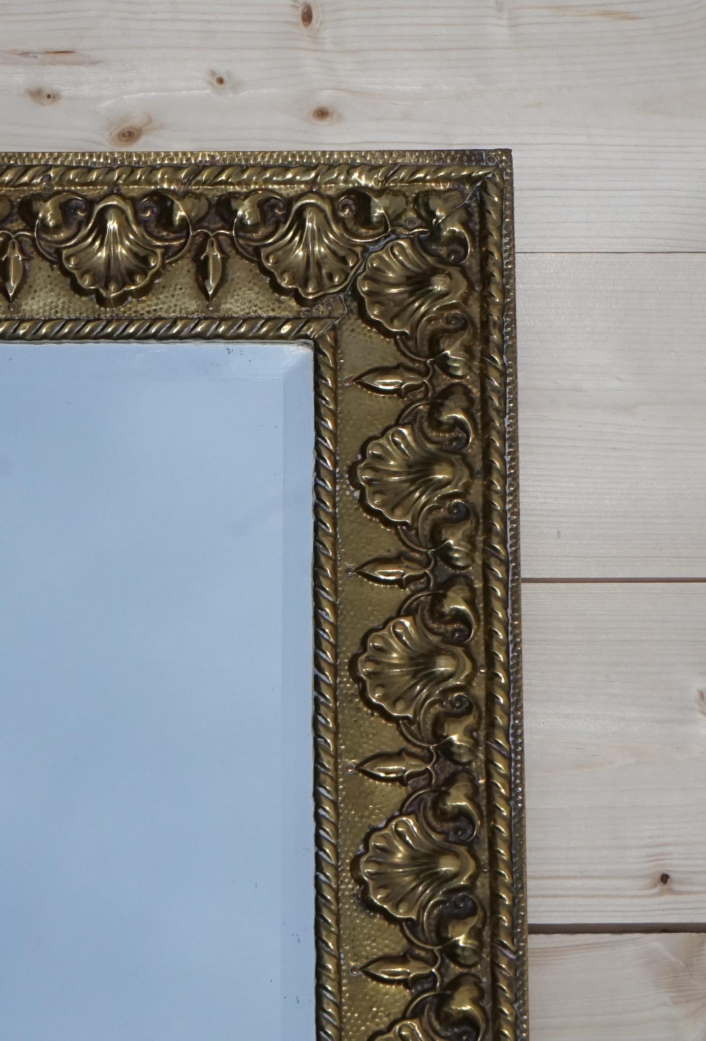 British ANTIQUE NEOCLASSiCAL STYLE BRASS SHELLS & BLEEDING HEARTS BEVELLED MIRROR For Sale