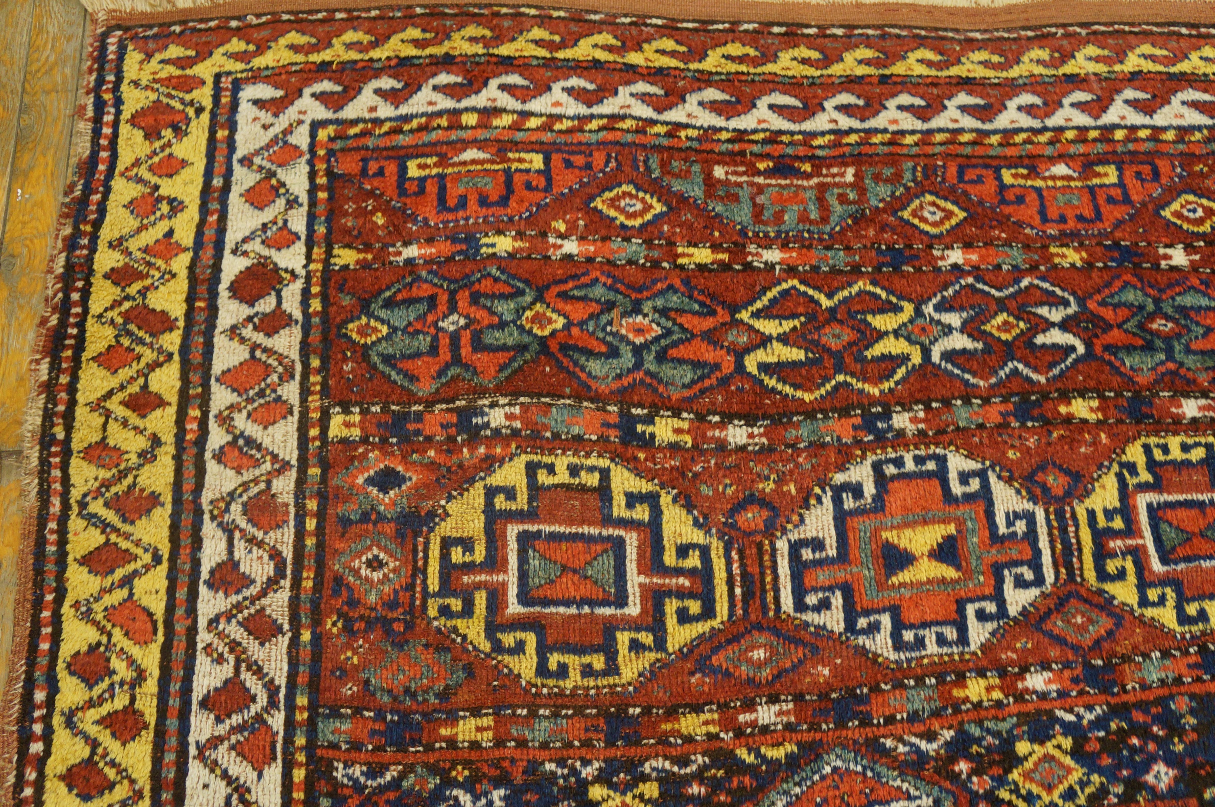 Antique N.E.Persian Rug In Good Condition For Sale In New York, NY