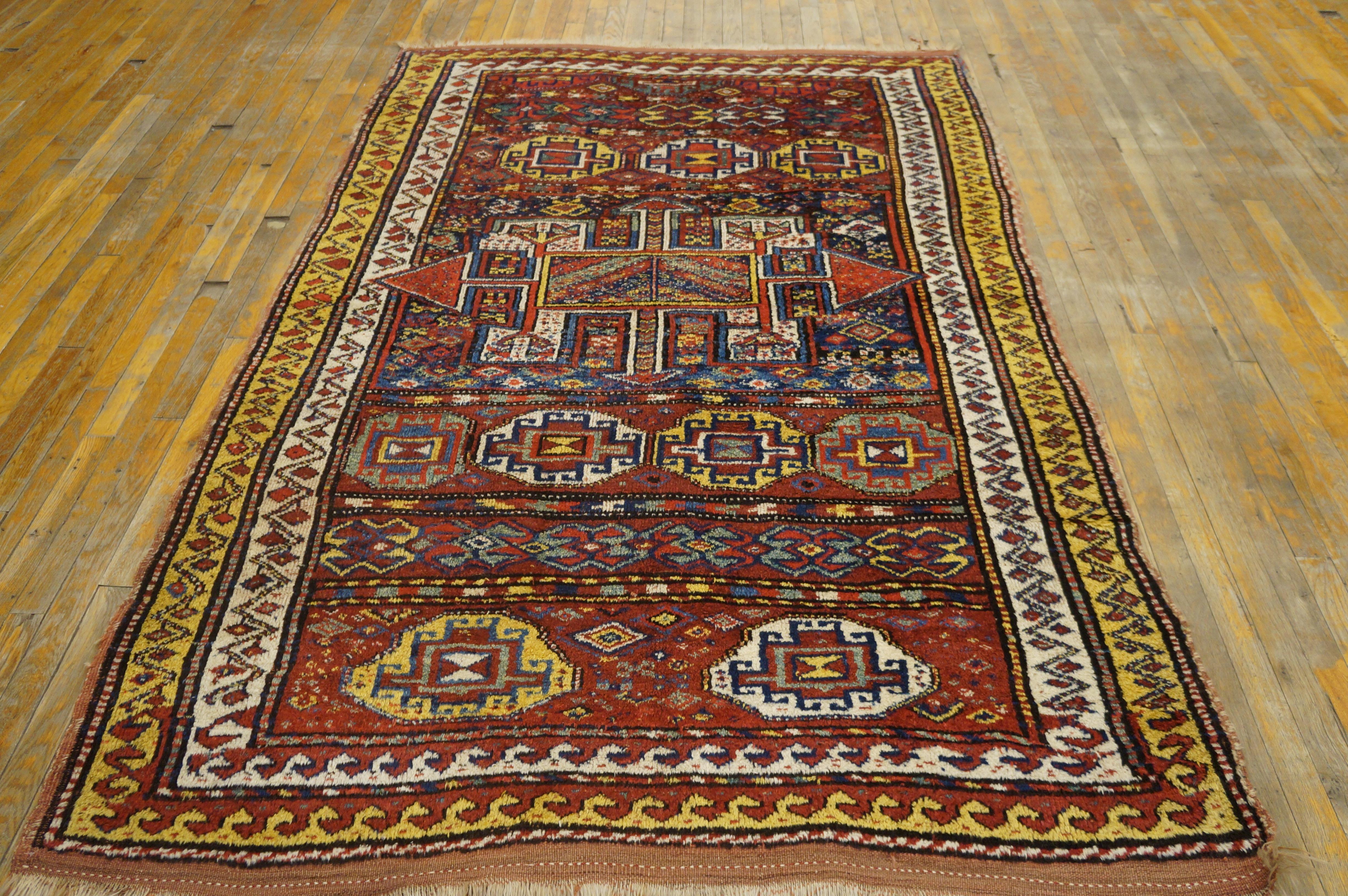 Antique N.E.Persian Rug In Good Condition For Sale In New York, NY