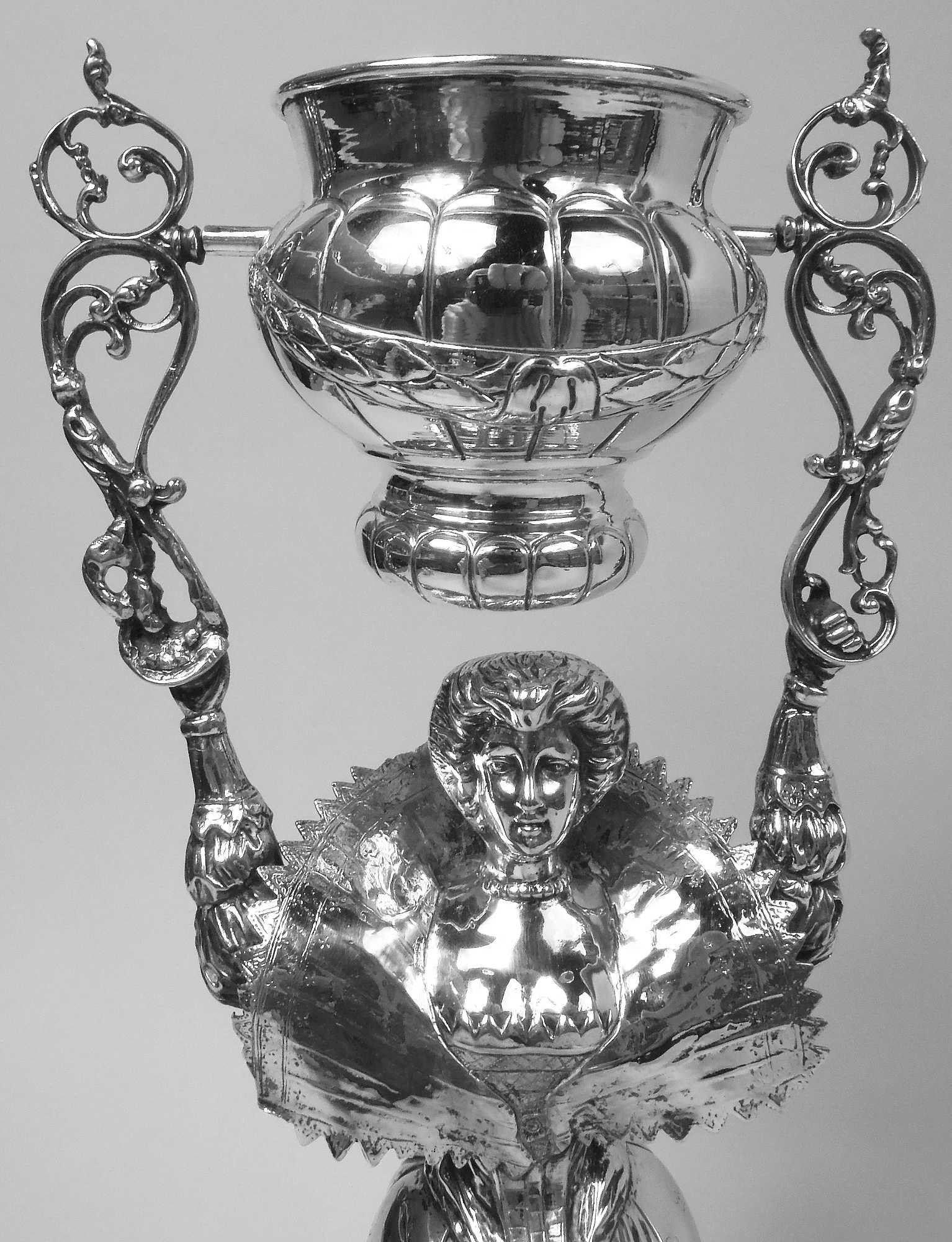 Antiker Neresheimer Hanau Silber-Hochzeitsbecher mit Barock Dame aus Silber im Zustand „Gut“ im Angebot in New York, NY