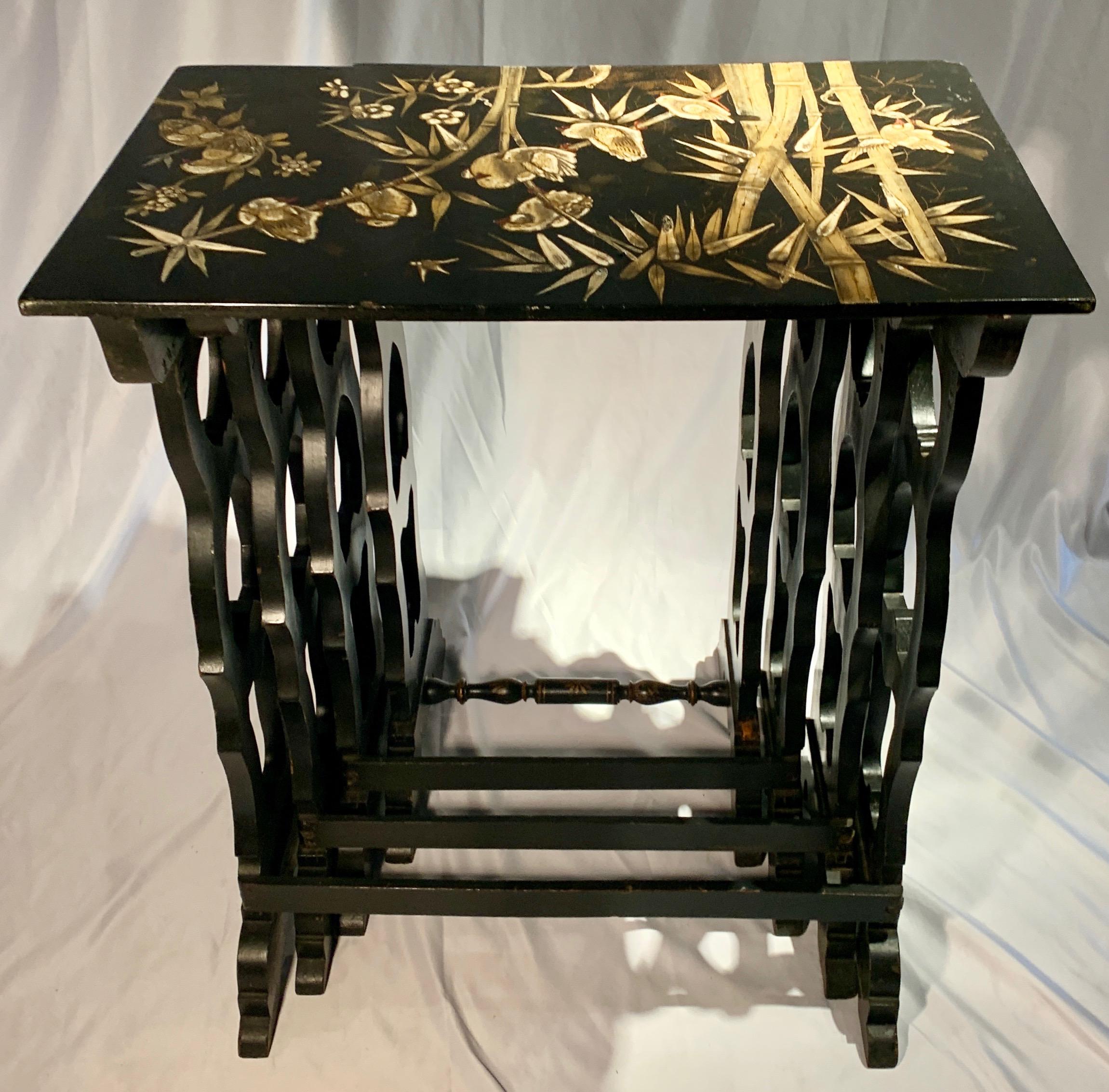 Antique Nest of Lacquered Tables in the Chinoiserie Style In Good Condition For Sale In New Orleans, LA
