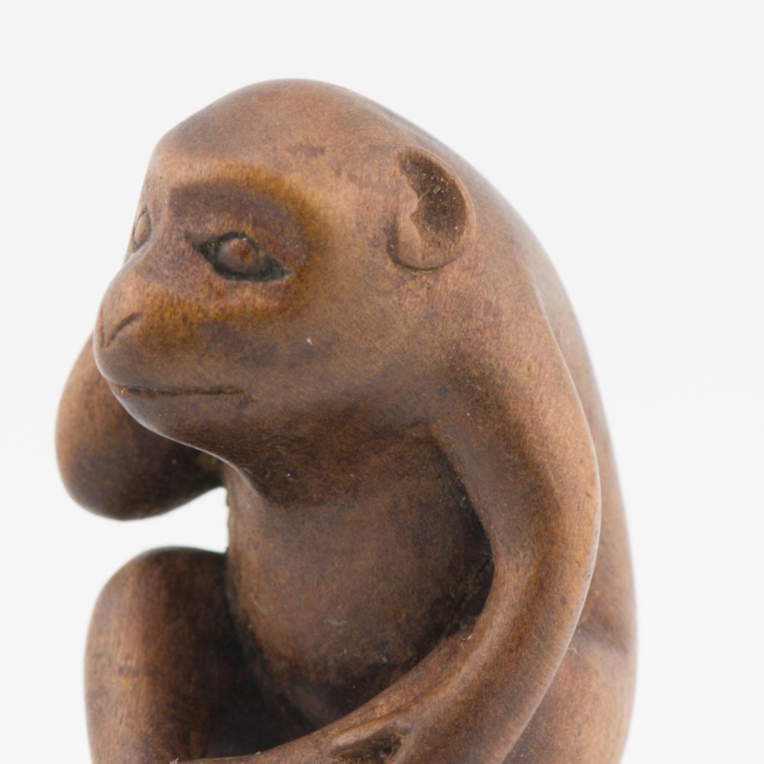 Antique Netsuke 19/20th C Japanese Japan Monkey Thinking Meiji Period In Excellent Condition For Sale In Amsterdam, Noord Holland