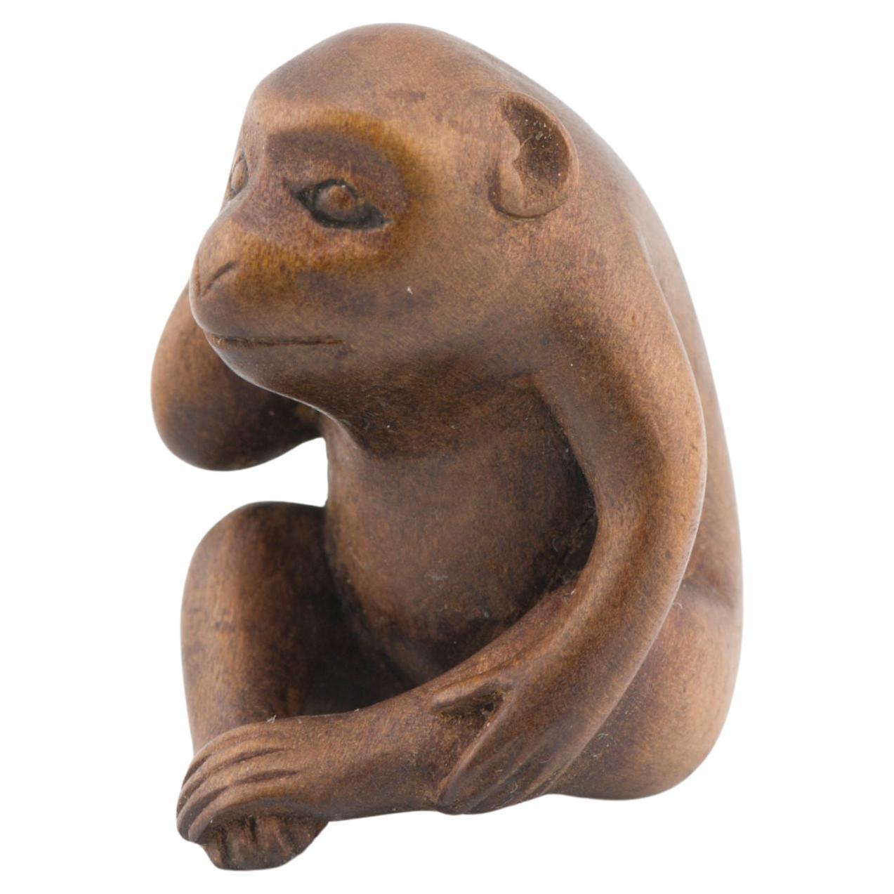 Antiguo Netsuke Escultura japonesa del pensamiento del mono Periodo Meiji, Siglo 19/20 en venta