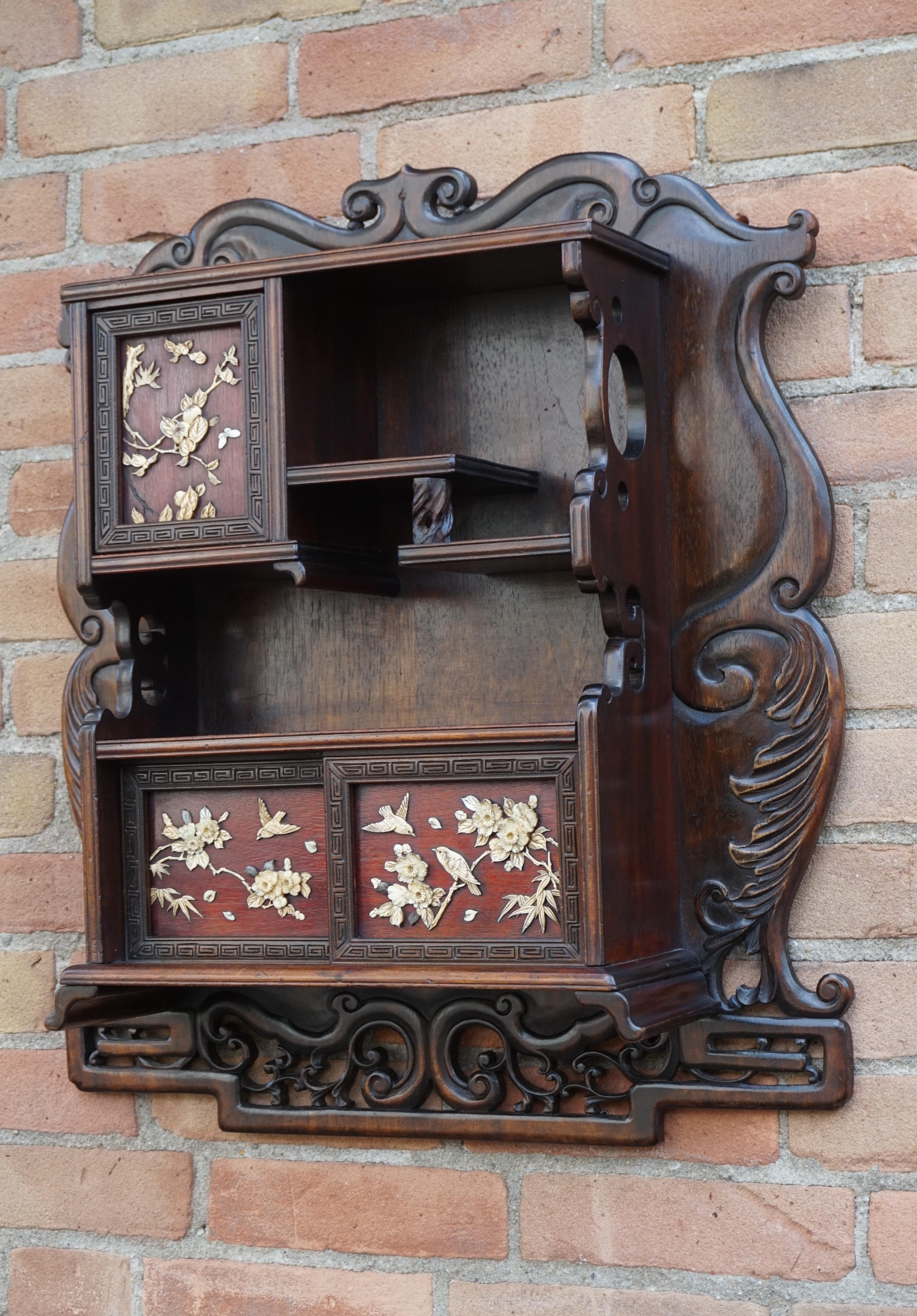Great quality and very good condition chinoiserie display cabinet.

If you like the spiritual and tranquil look and feel of the ancient Chinese style than this incredibly rare and excellent condition wall cabinet from circa 1910-1920 could be