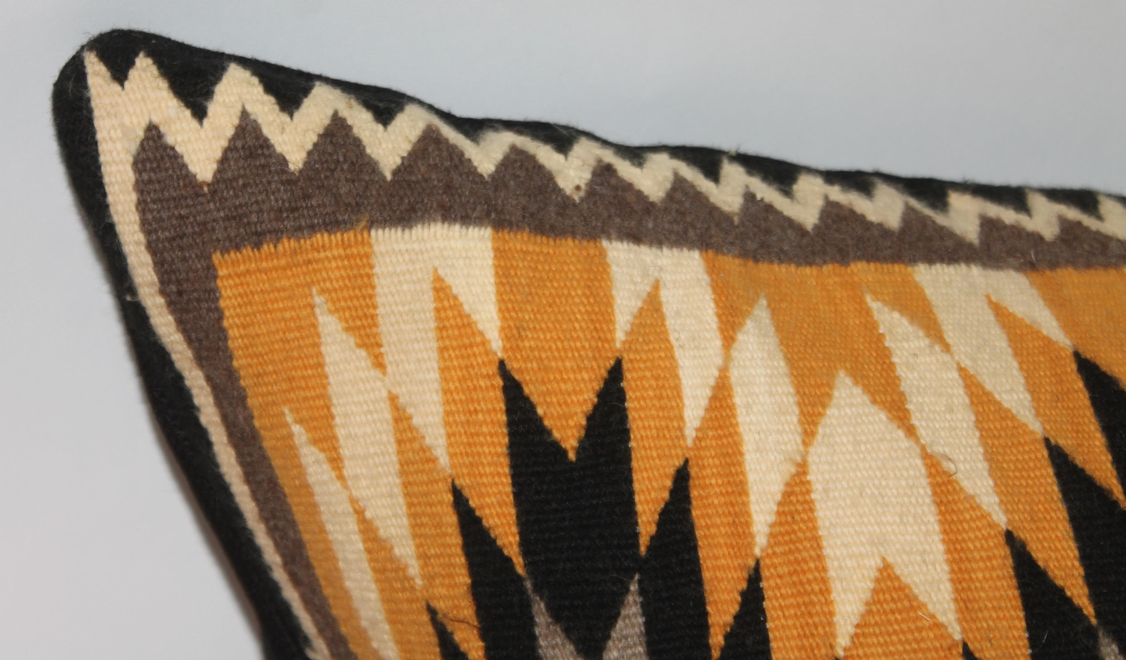 Antique Navajo Indian Weaving Geometric Design Pillow In Good Condition For Sale In Los Angeles, CA