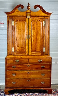 Antico torchio per biancheria in ciliegio del New England Chippendale, 1760 ca.