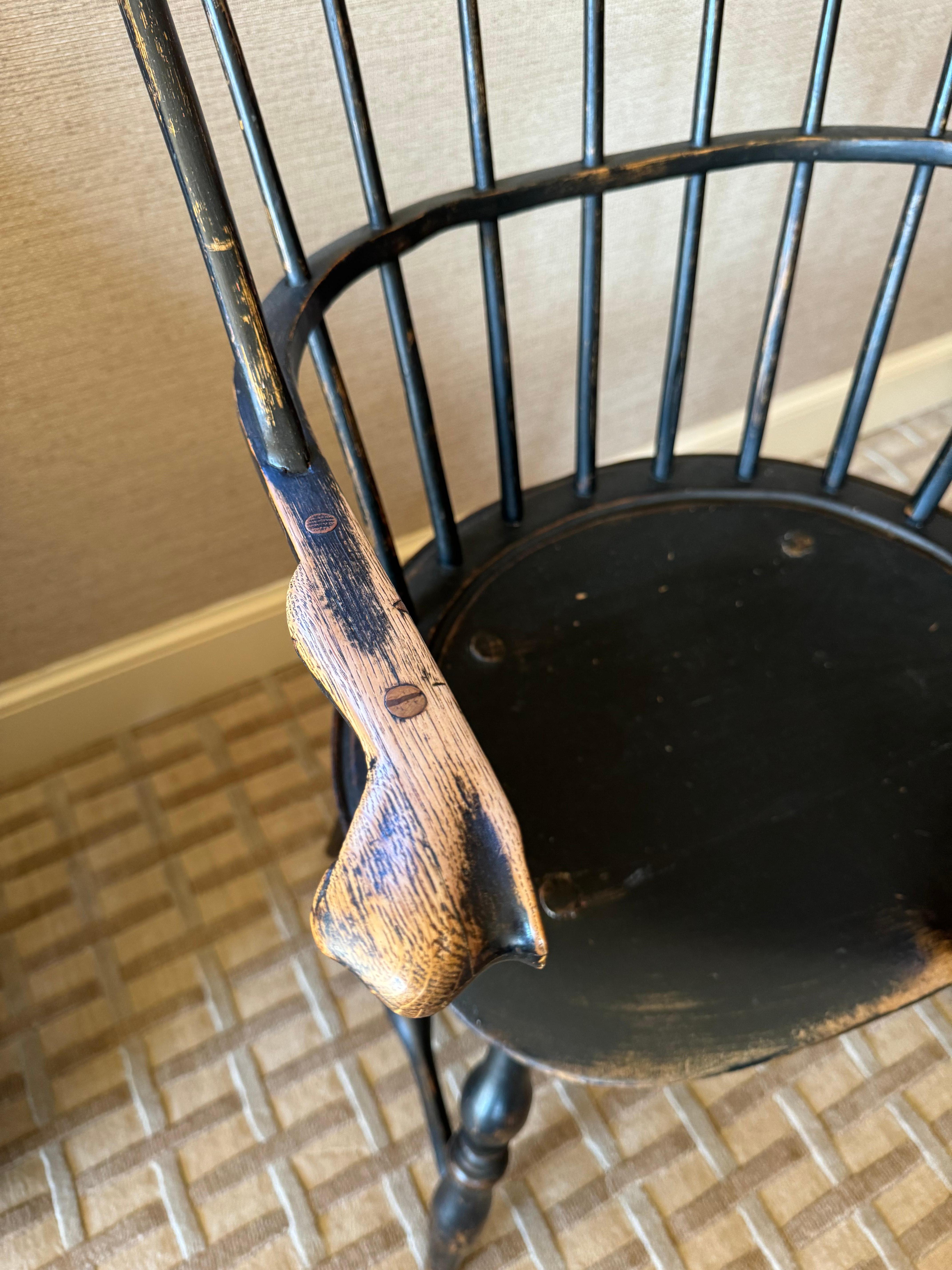 Antique New England Sack Back Chair In Good Condition For Sale In Lancaster, PA