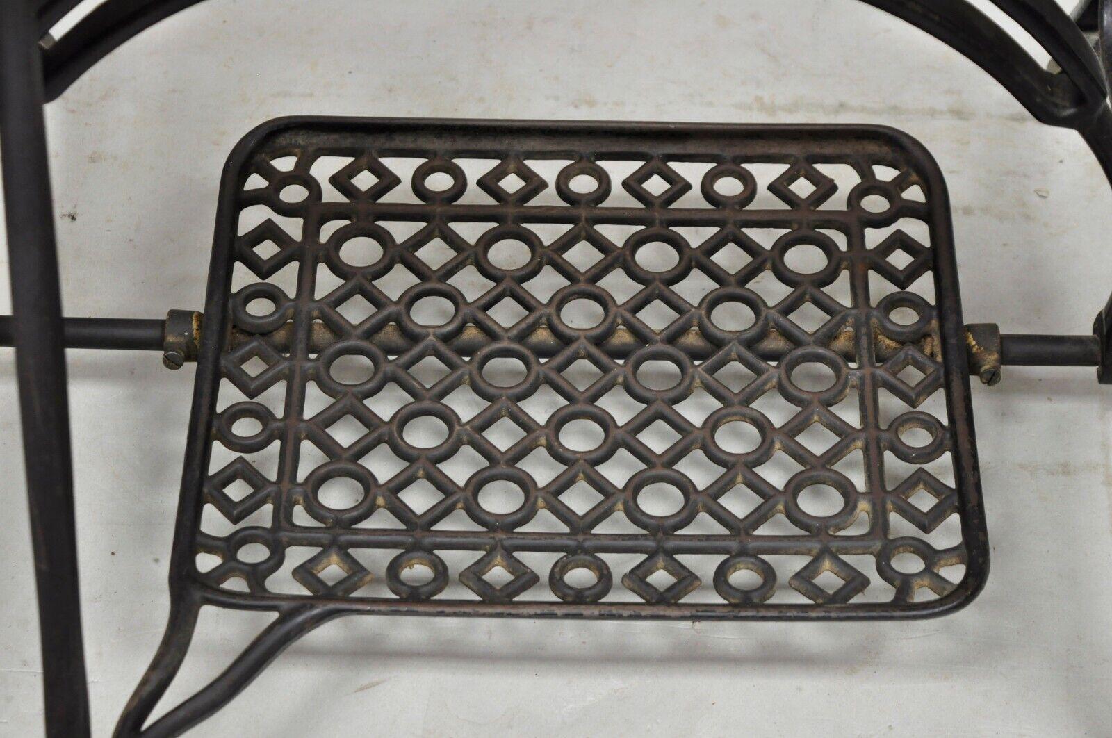 Antique New Home Black Cast Iron Treadle Sewing Machine Base For Sale 2