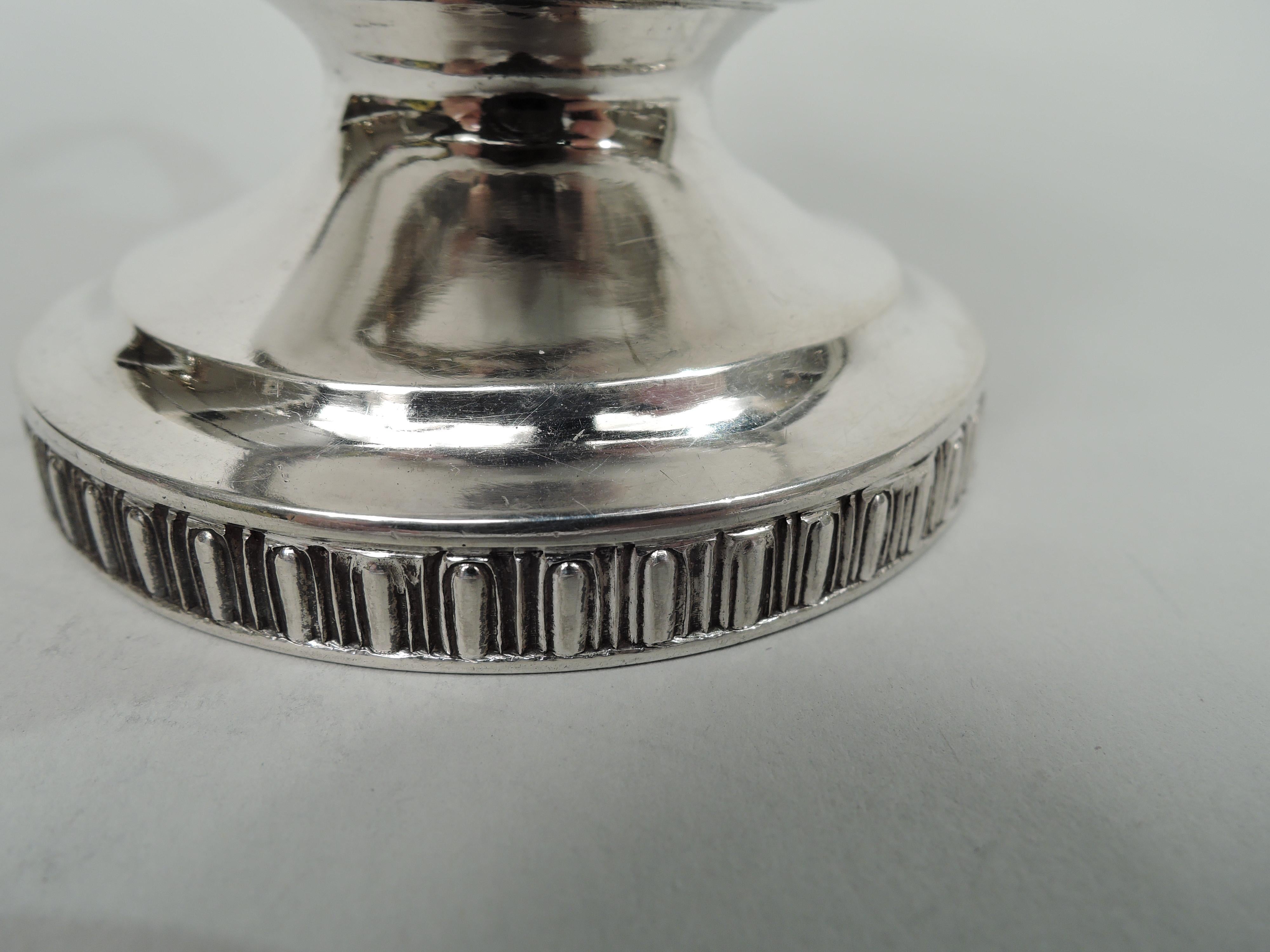 Antique New York Classical Coin Silver Baby Cup by Eoff & Connor For Sale 2