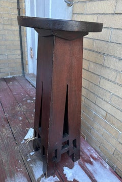 ANTIQUE Nice FRANK LOYD WRIGHT style Stand , Stickley era w8445