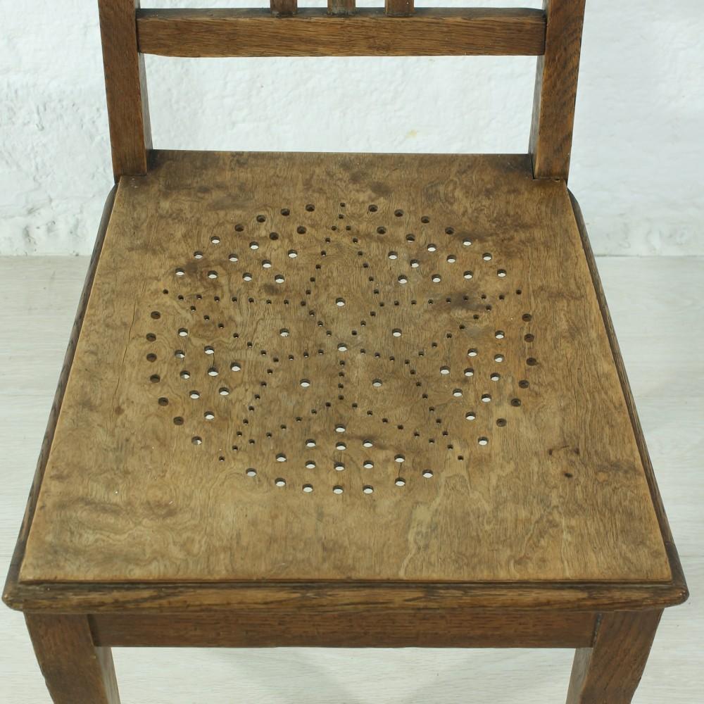 Oak Antique Nikolai Chair, circa 1920 For Sale