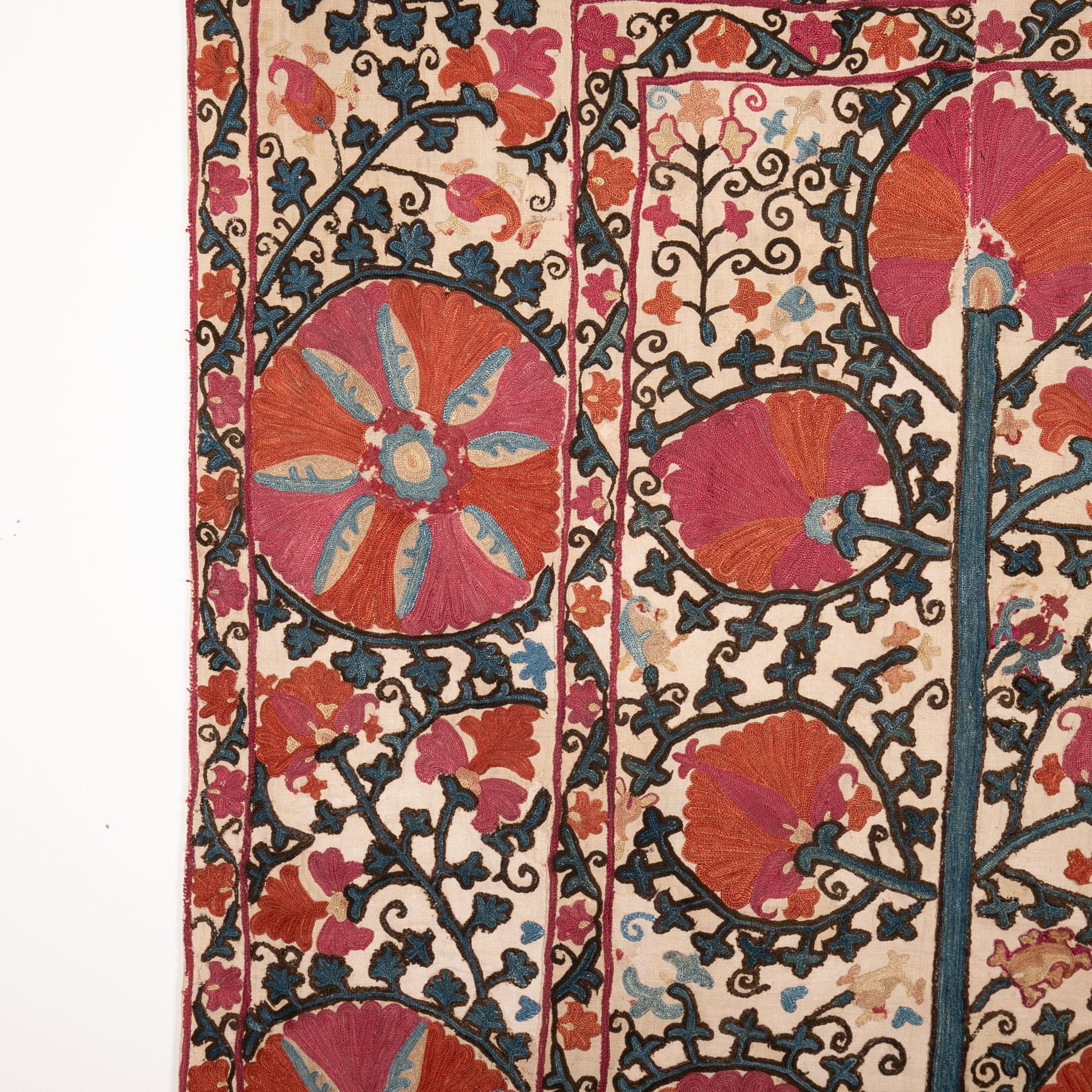 Antique Nim Suzani from Bukhara, Uzbekistan, late 19th Century 3